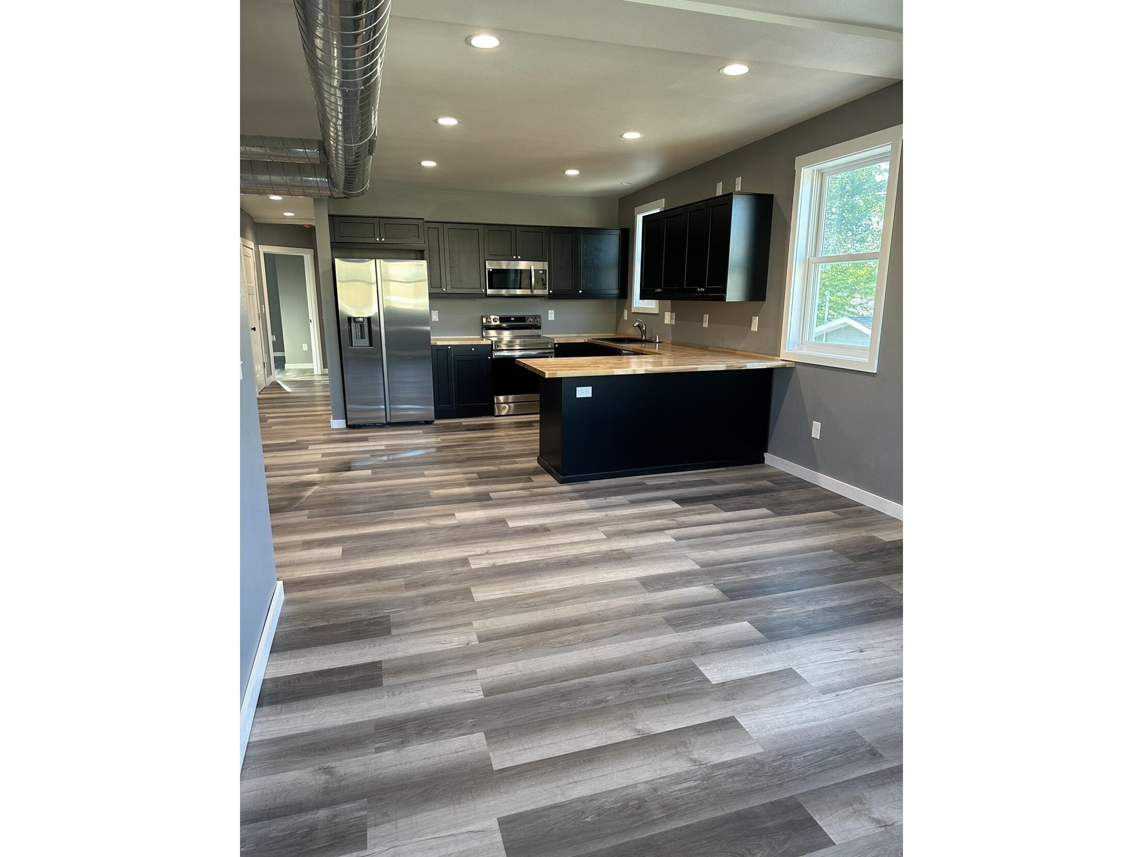 1214 3RD #B La Crosse WI 54601 1939622 image19