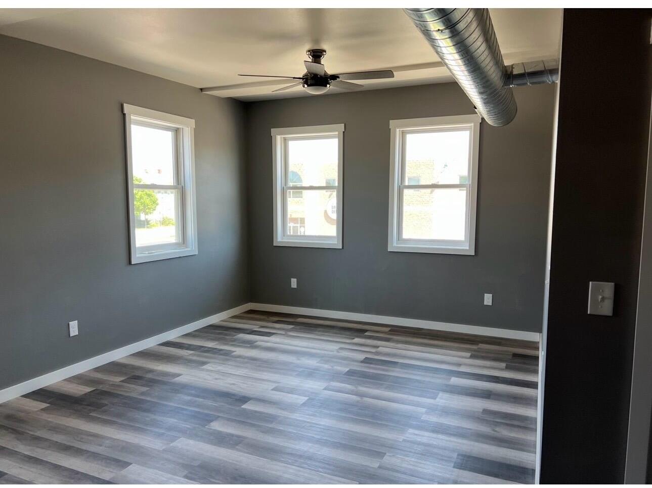 1214 3RD #B La Crosse WI 54601 1939622 image8