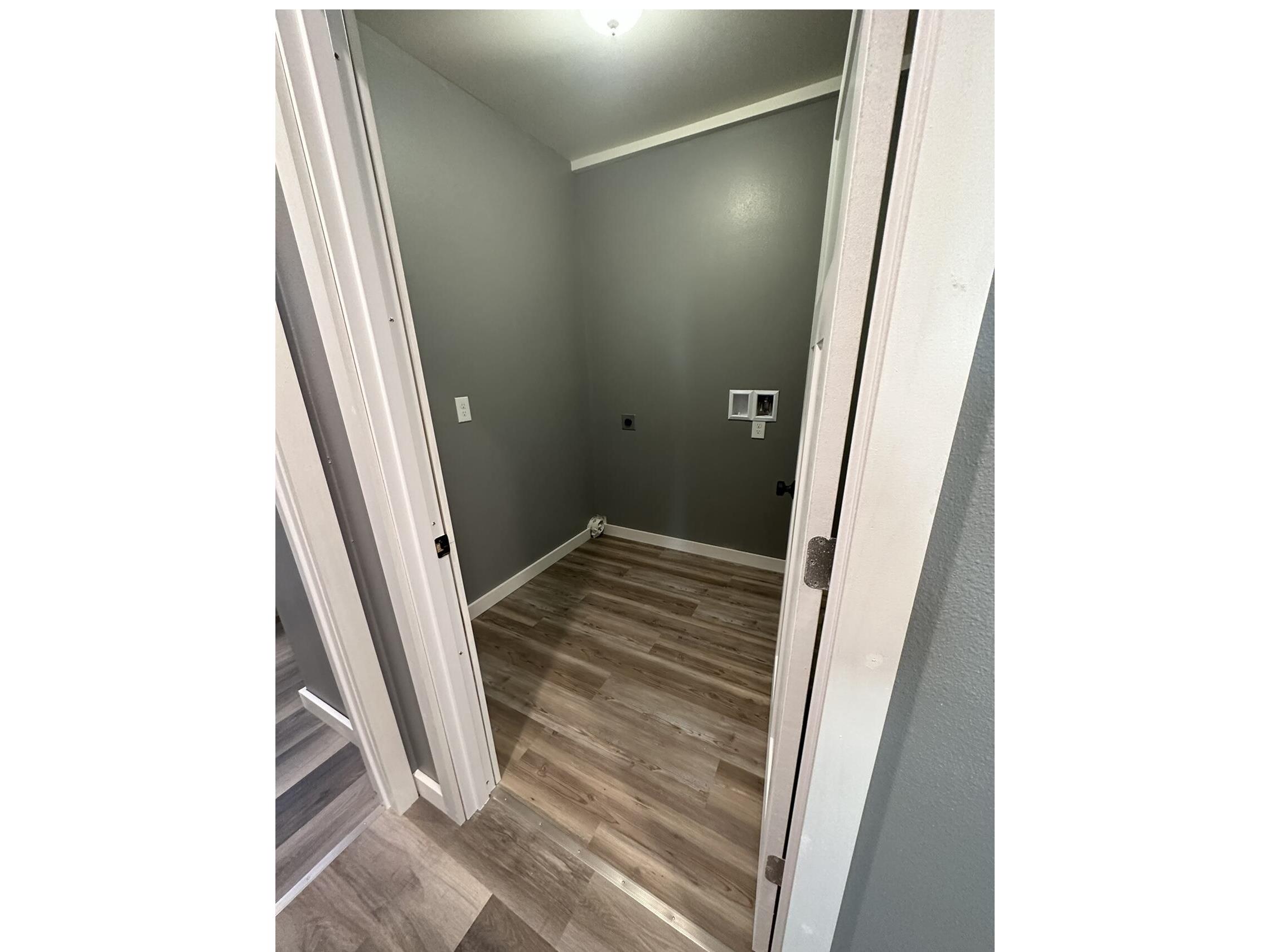 1214 3RD #B La Crosse WI 54601 1939622 image9