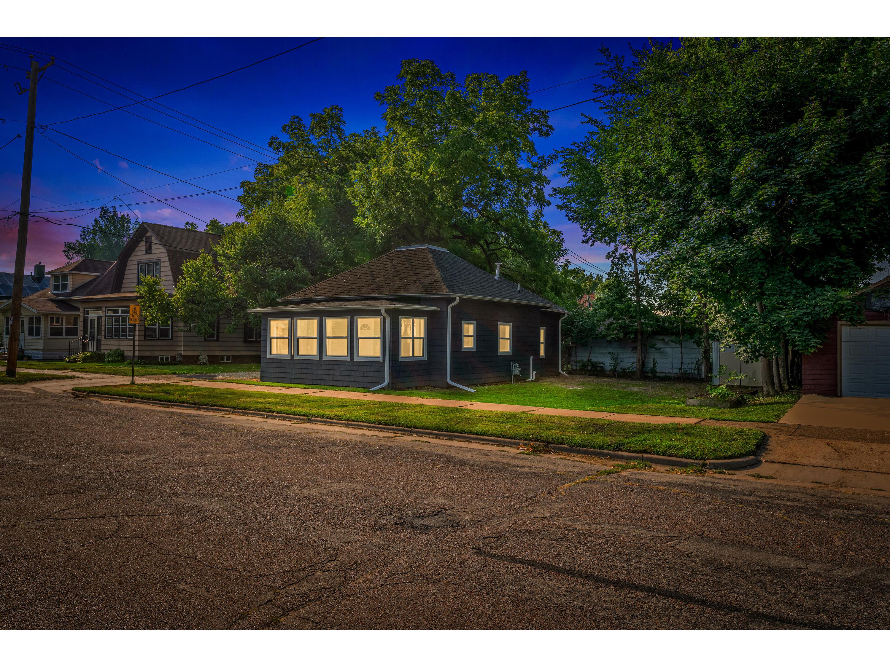 1214 Park La Crosse WI 54601 1847641 image1