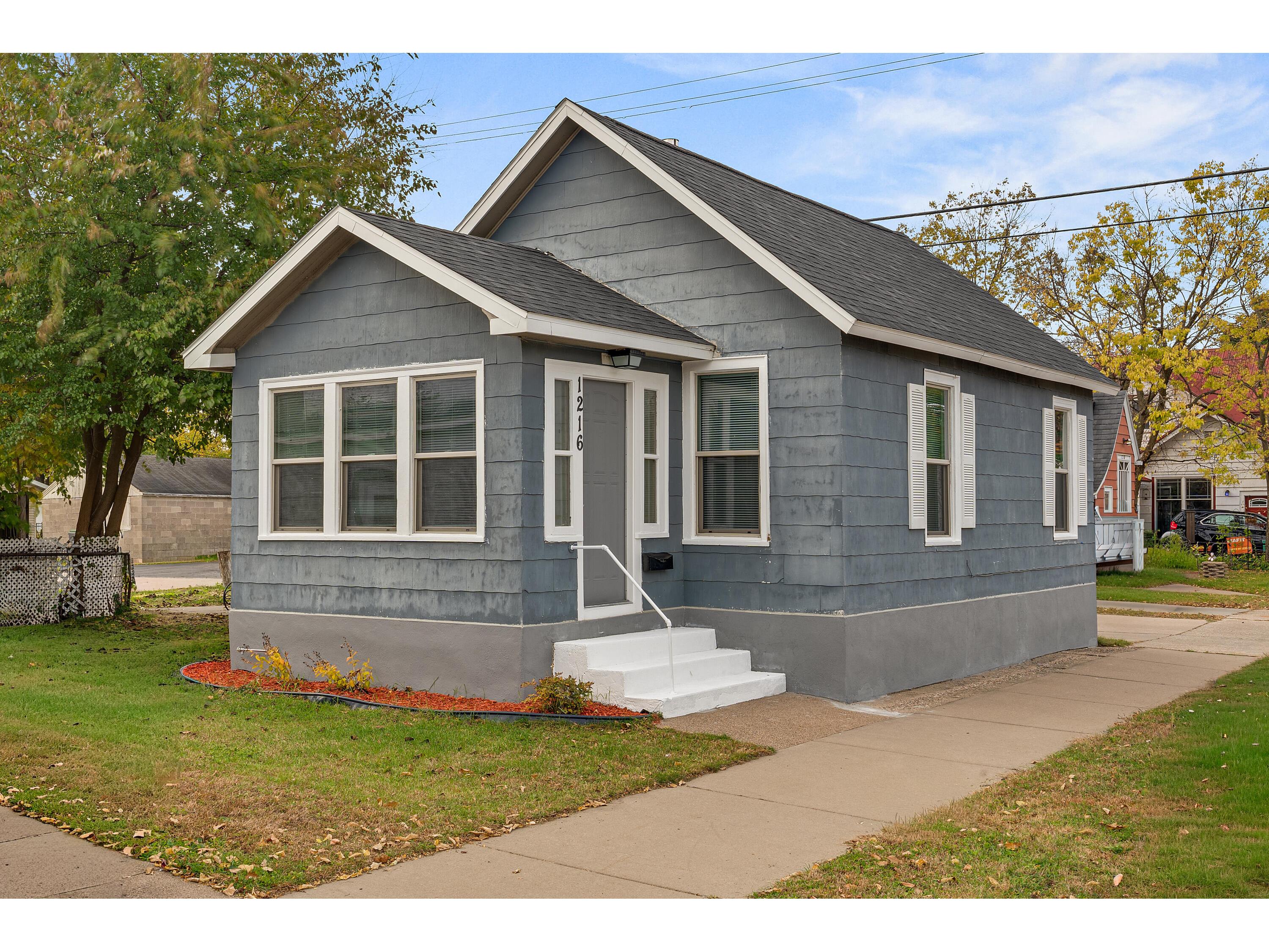 1216 Livingston La Crosse WI 54603 1941304 image1