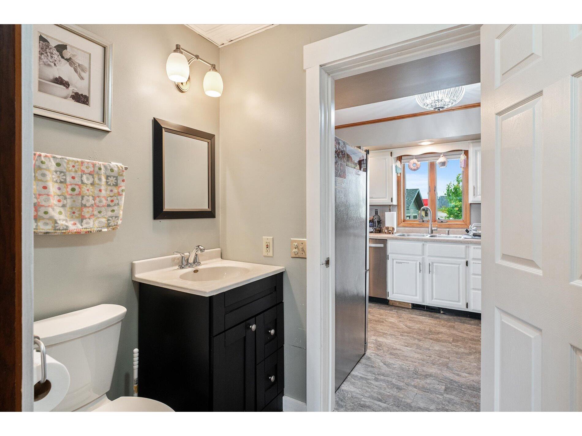 1216 N Main Viroqua WI 54665 1968128 image10