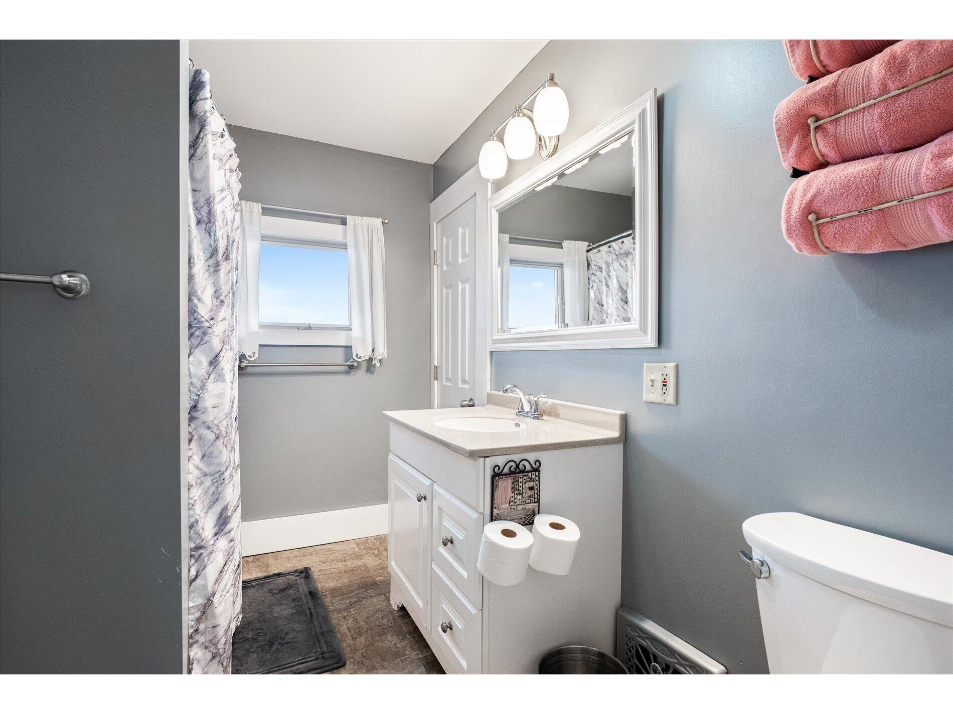 1216 N Main Viroqua WI 54665 1968128 image15