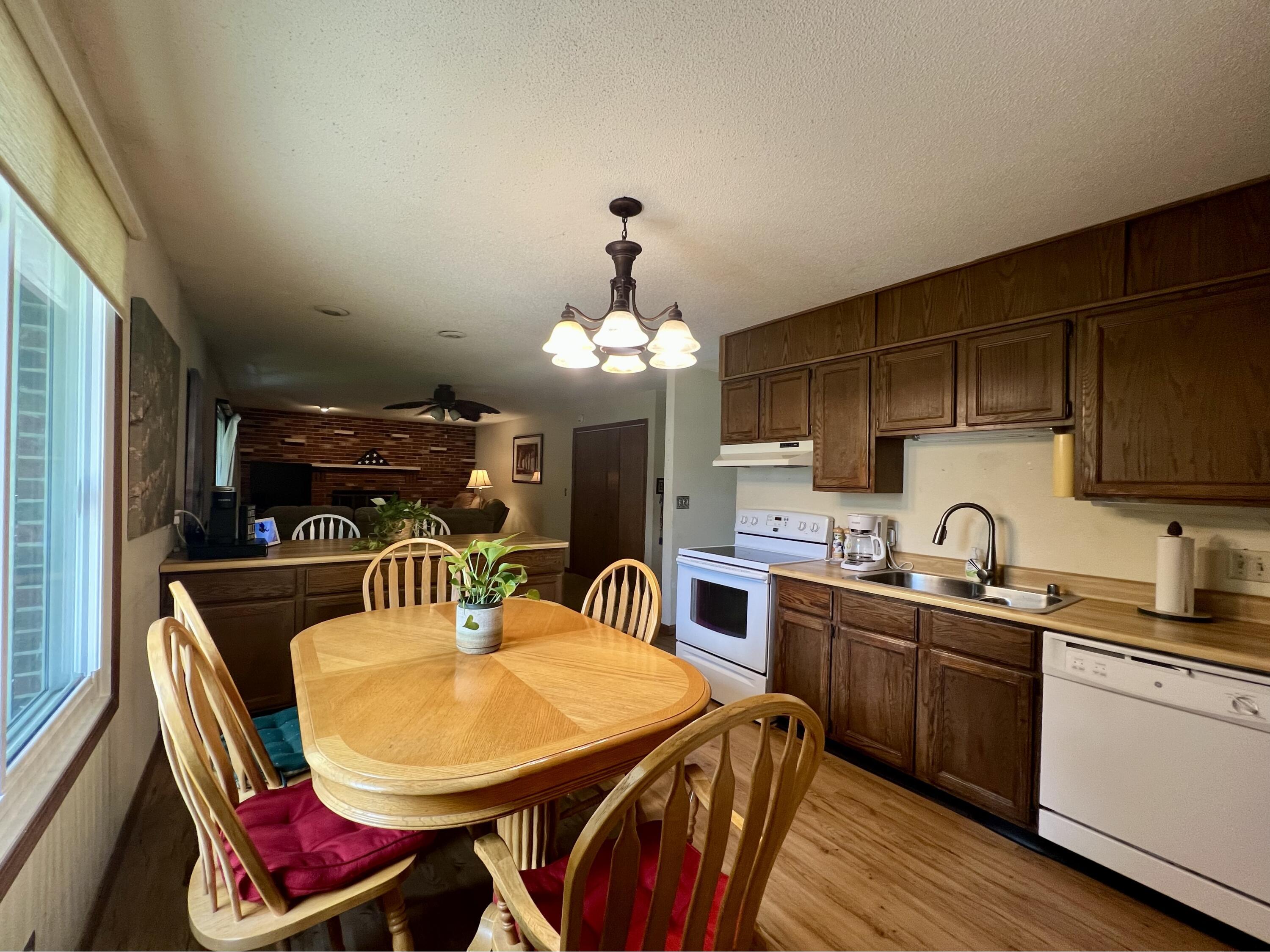 1216 Pinecrest Onalaska WI 54650 1968161 image11
