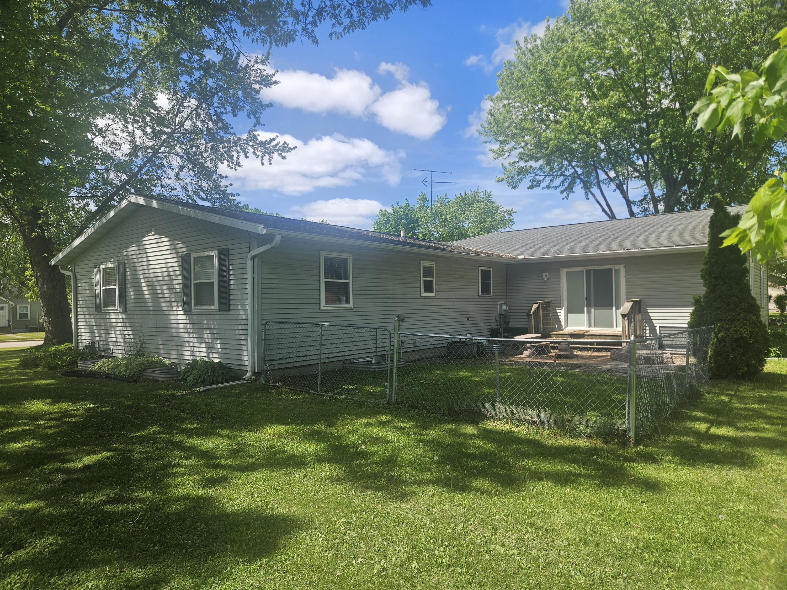 1216 W Main St Sparta WI 54656 1964011 image43