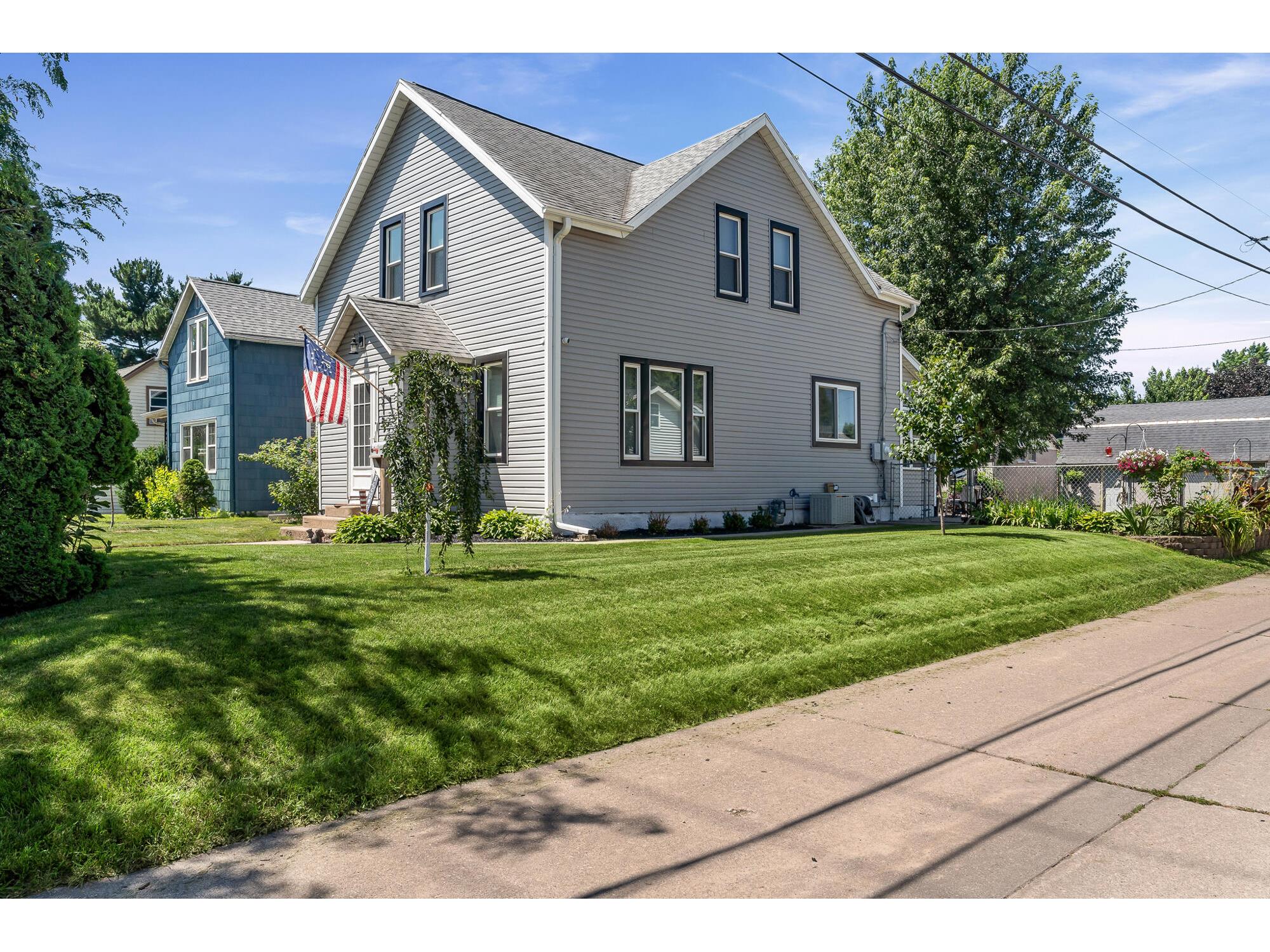 1218 16th La Crosse WI 54601 1972008 image2