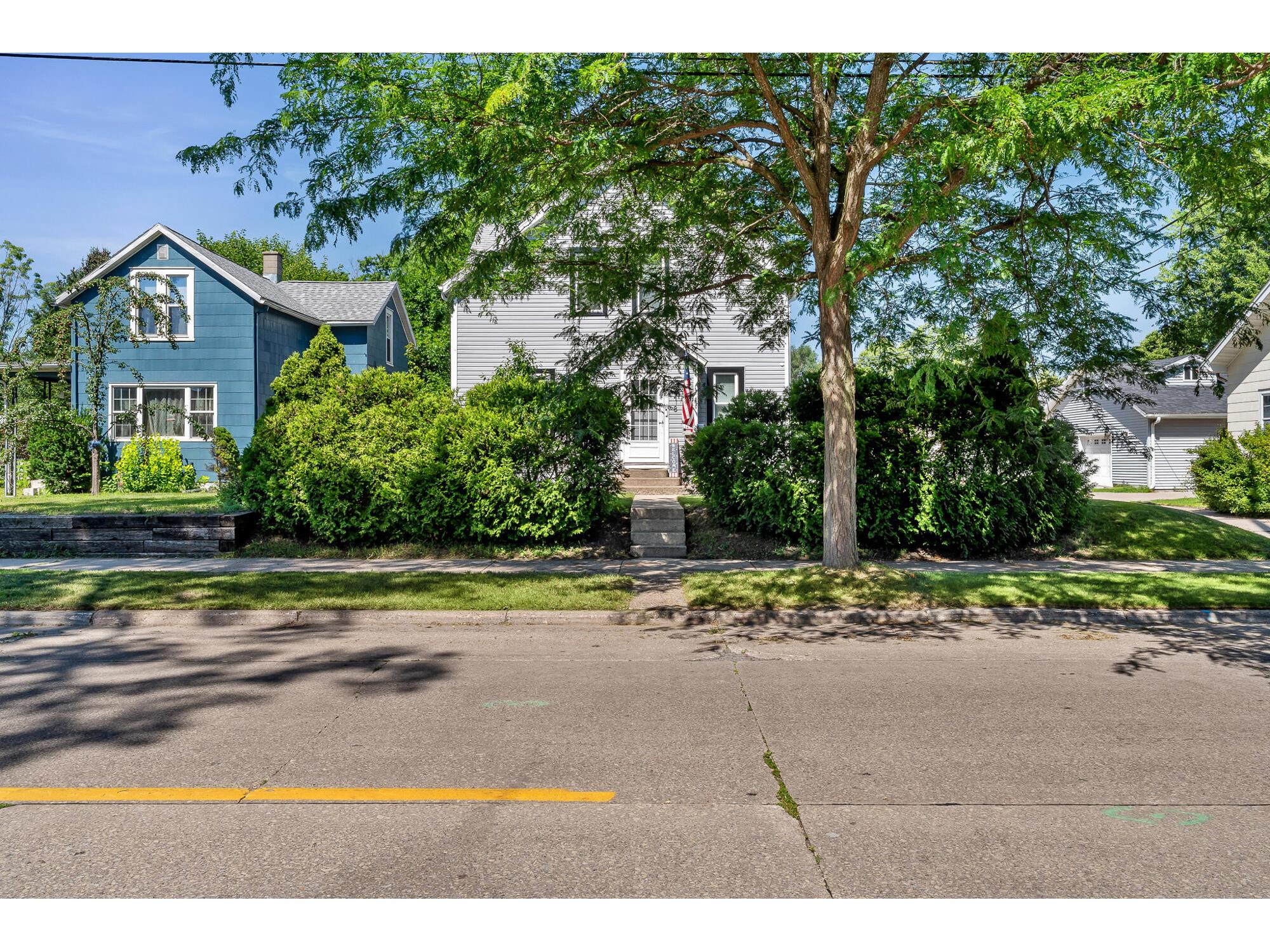 1218 16th La Crosse WI 54601 1972008 image32