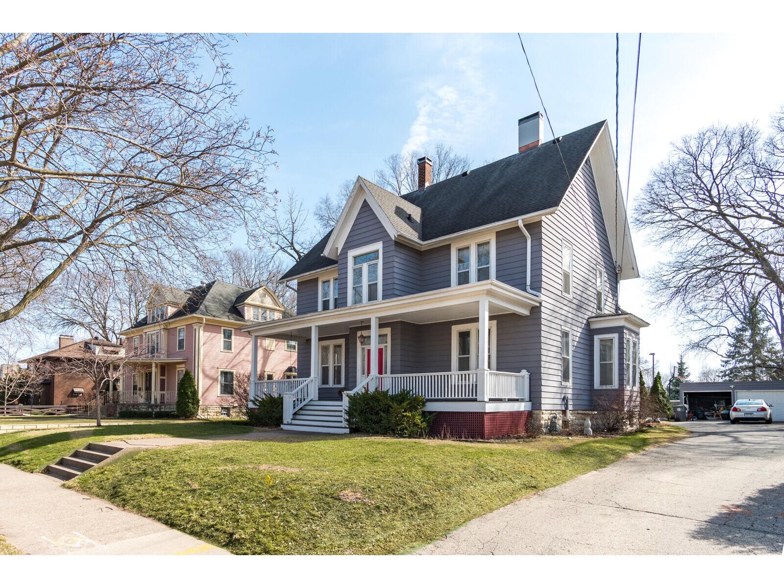 1220 King La Crosse WI 54601 1867733 image1