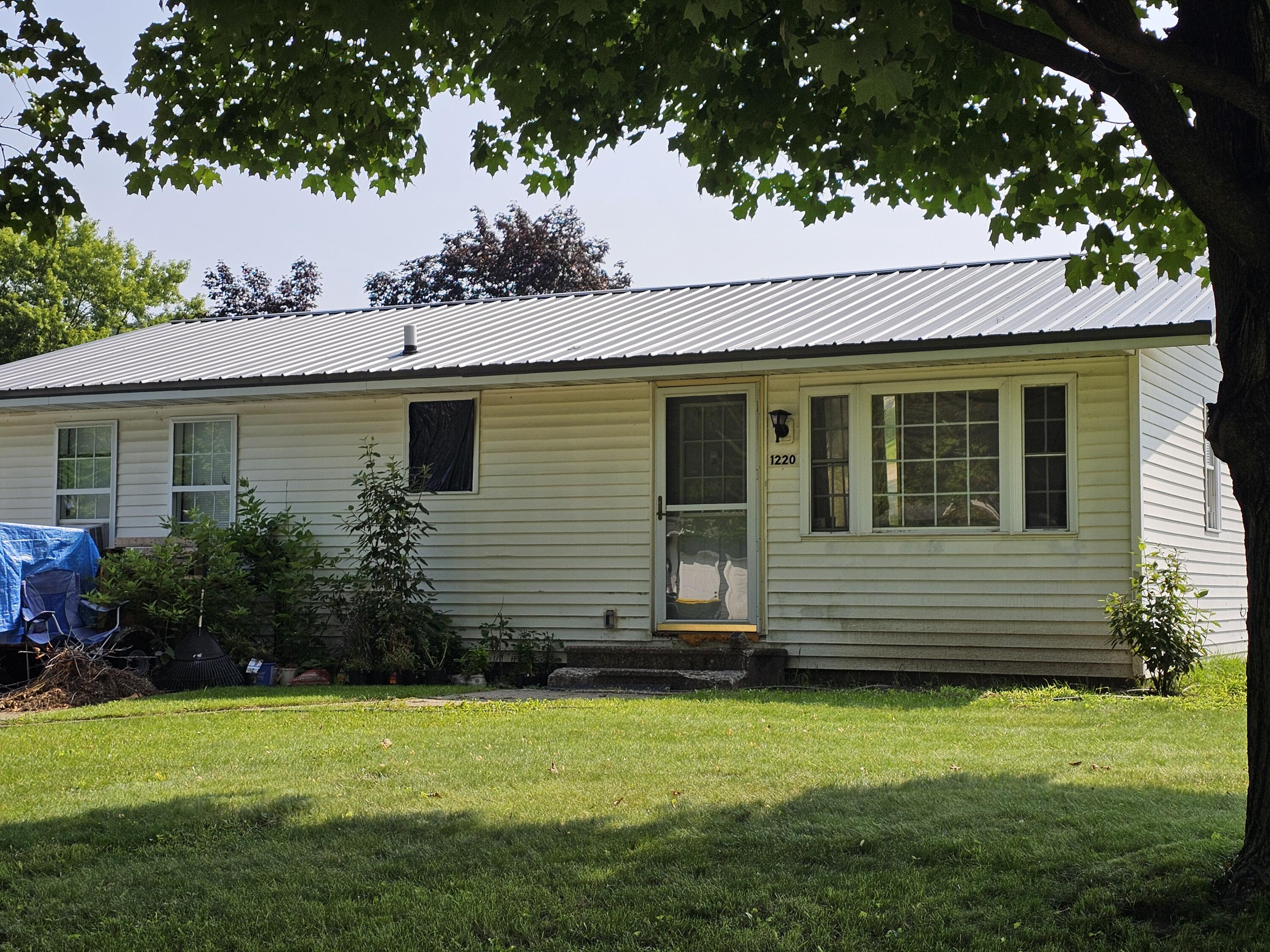 1220 S 16th Prairie Du Chien WI 53821 1885535 image1