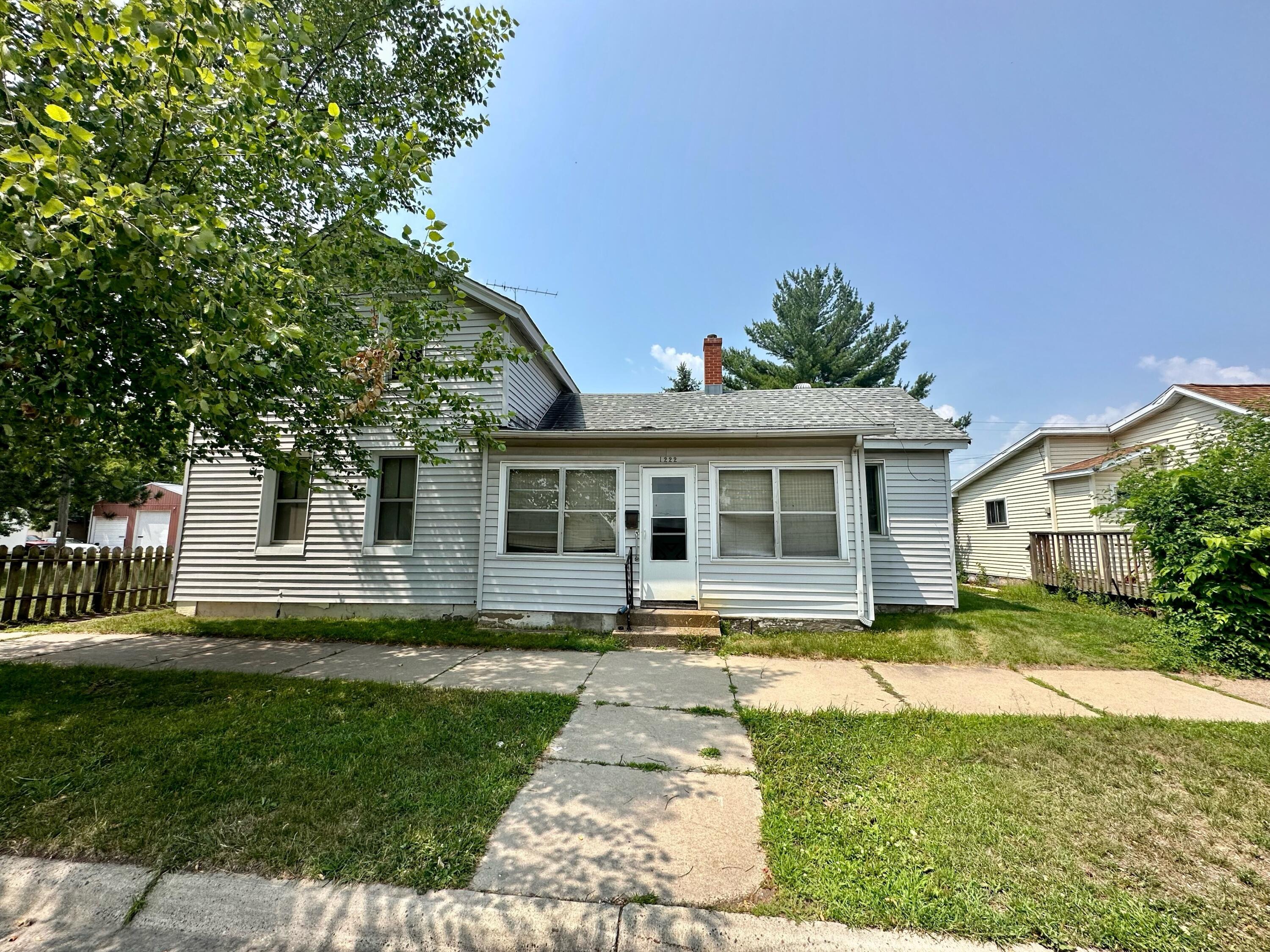 1222 9th La Crosse WI 54601 1844447 image1