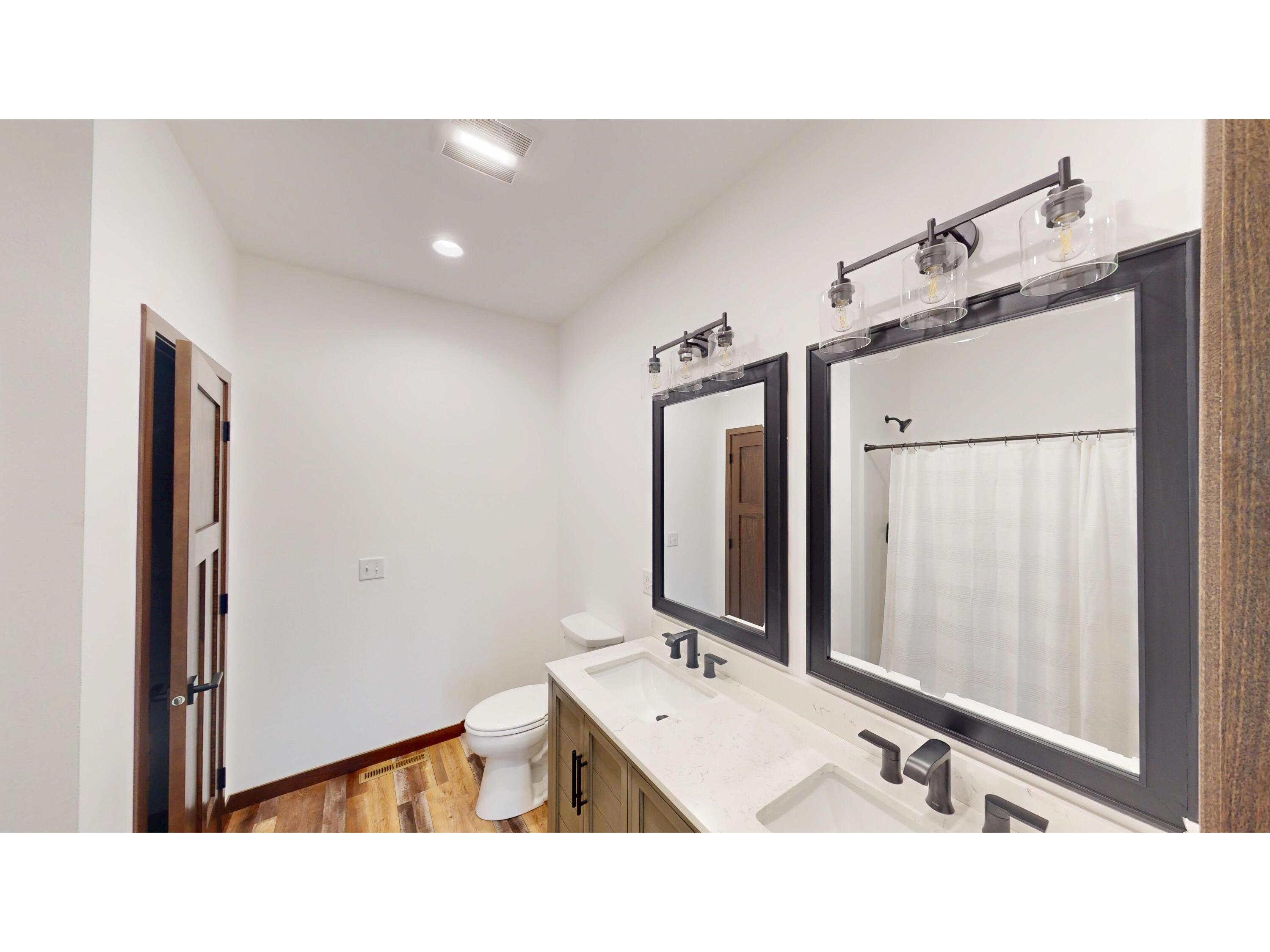 1222 Leo Holmen WI 54636 1966447 image18