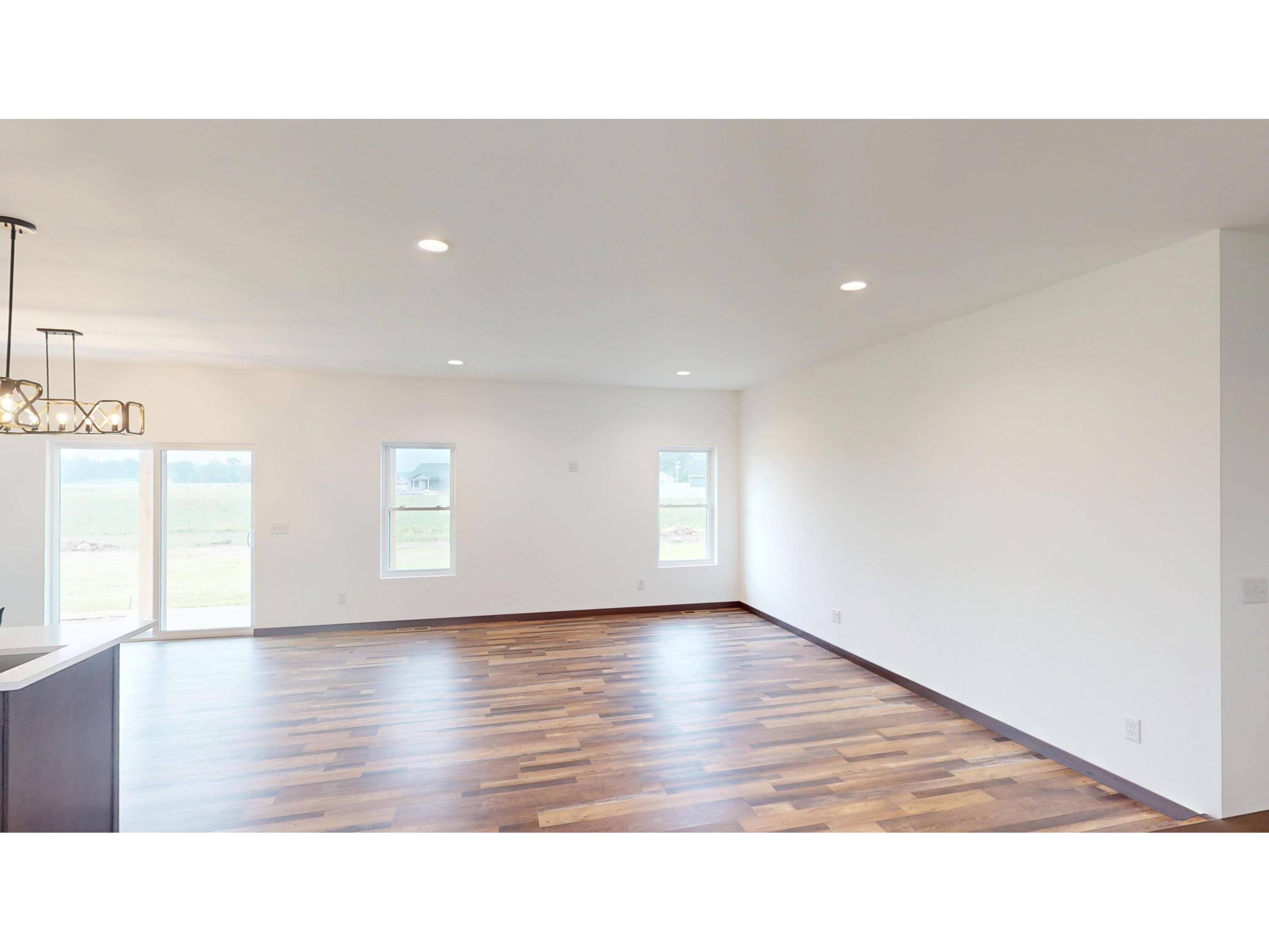 1222 Leo Holmen WI 54636 1966447 image28