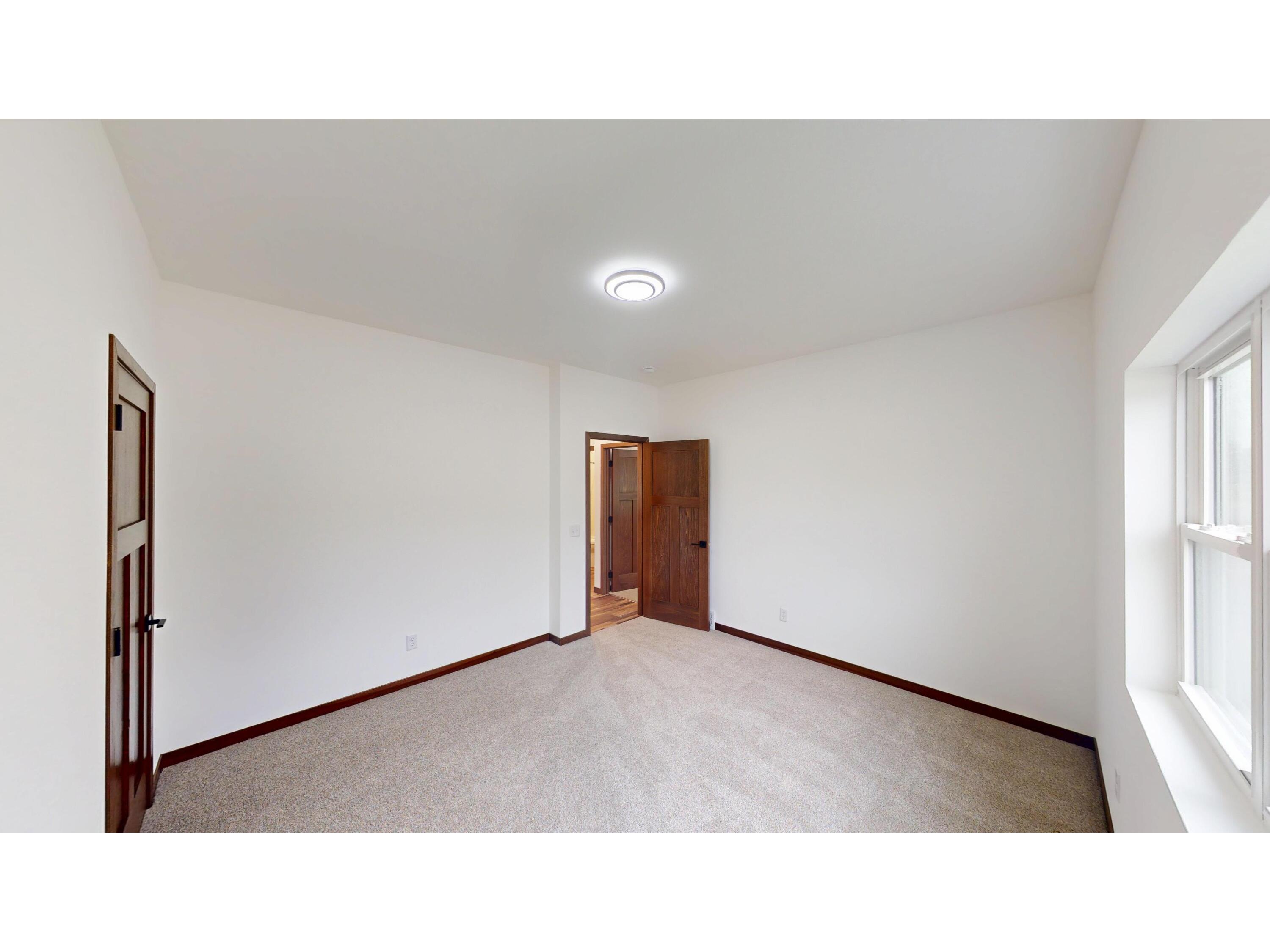 1222 Leo Holmen WI 54636 1966447 image8
