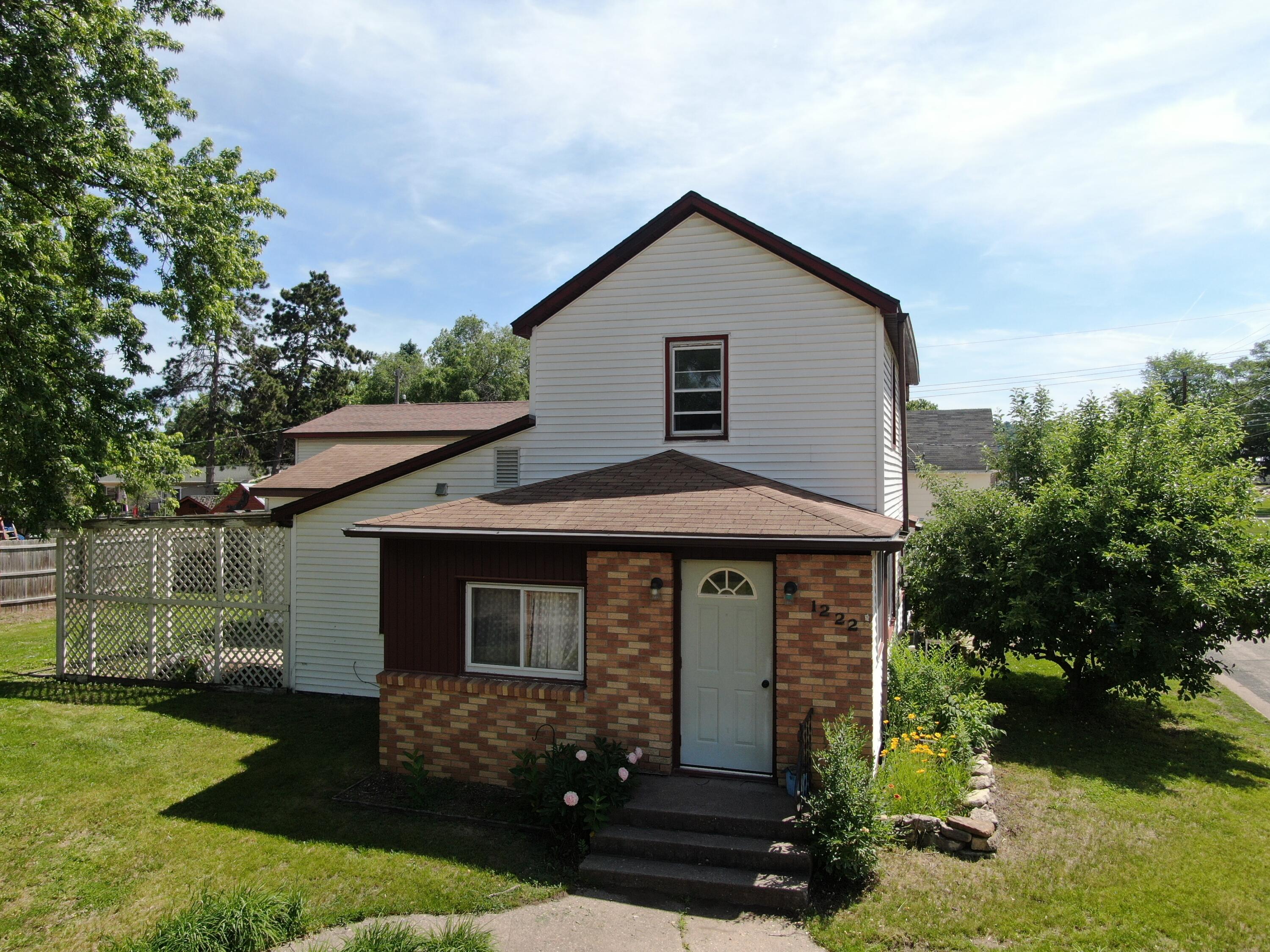 1222 S Wacouta Prairie Du Chien WI 53821 1964856 image2