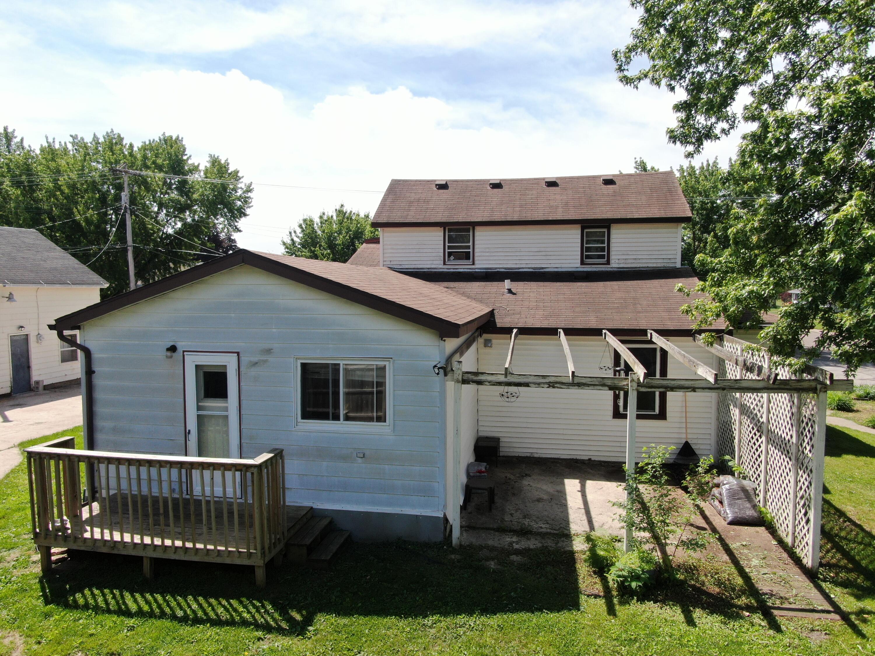 1222 S Wacouta Prairie Du Chien WI 53821 1964856 image4