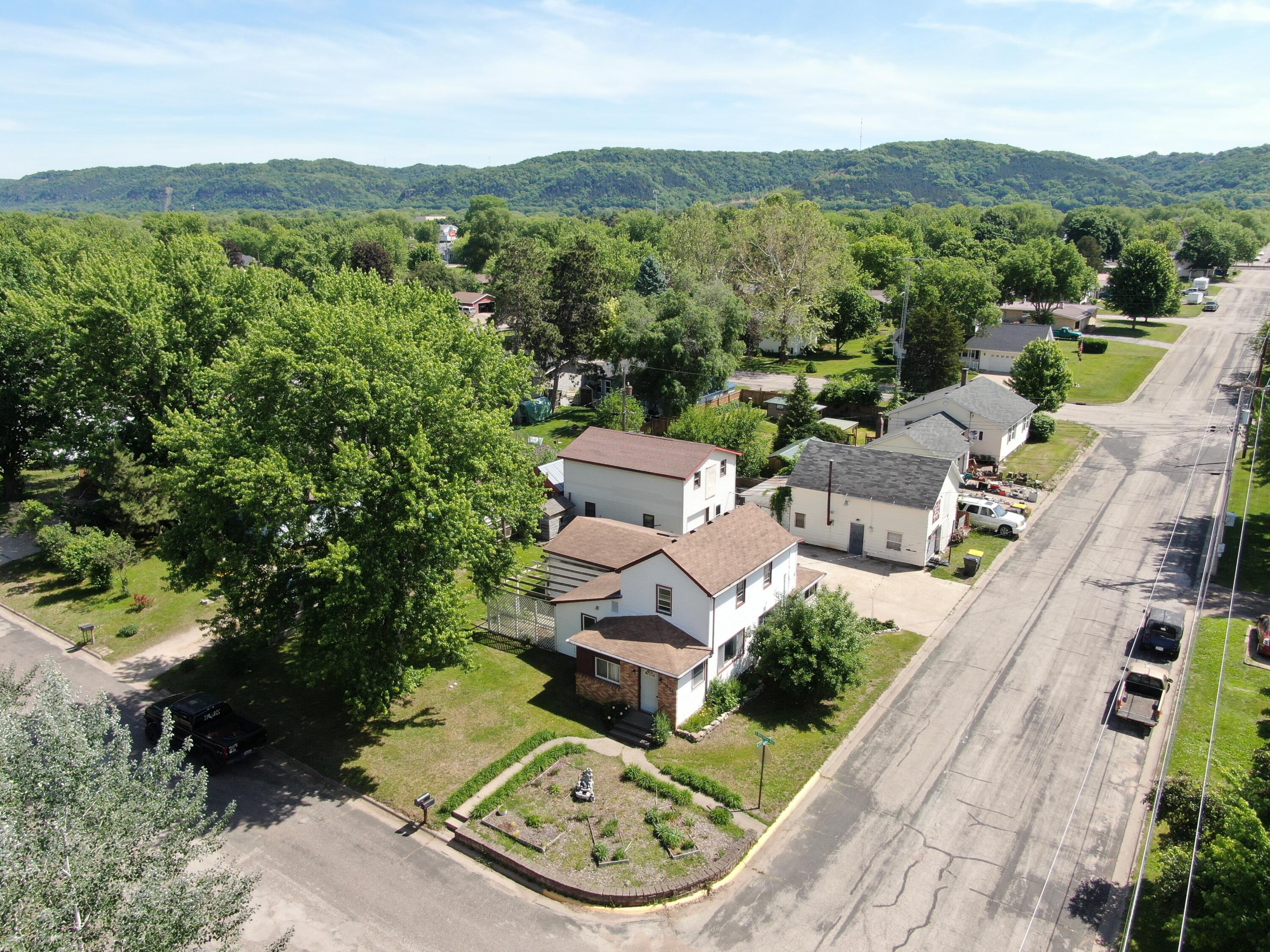 1222 S Wacouta Prairie Du Chien WI 53821 1964856 image56