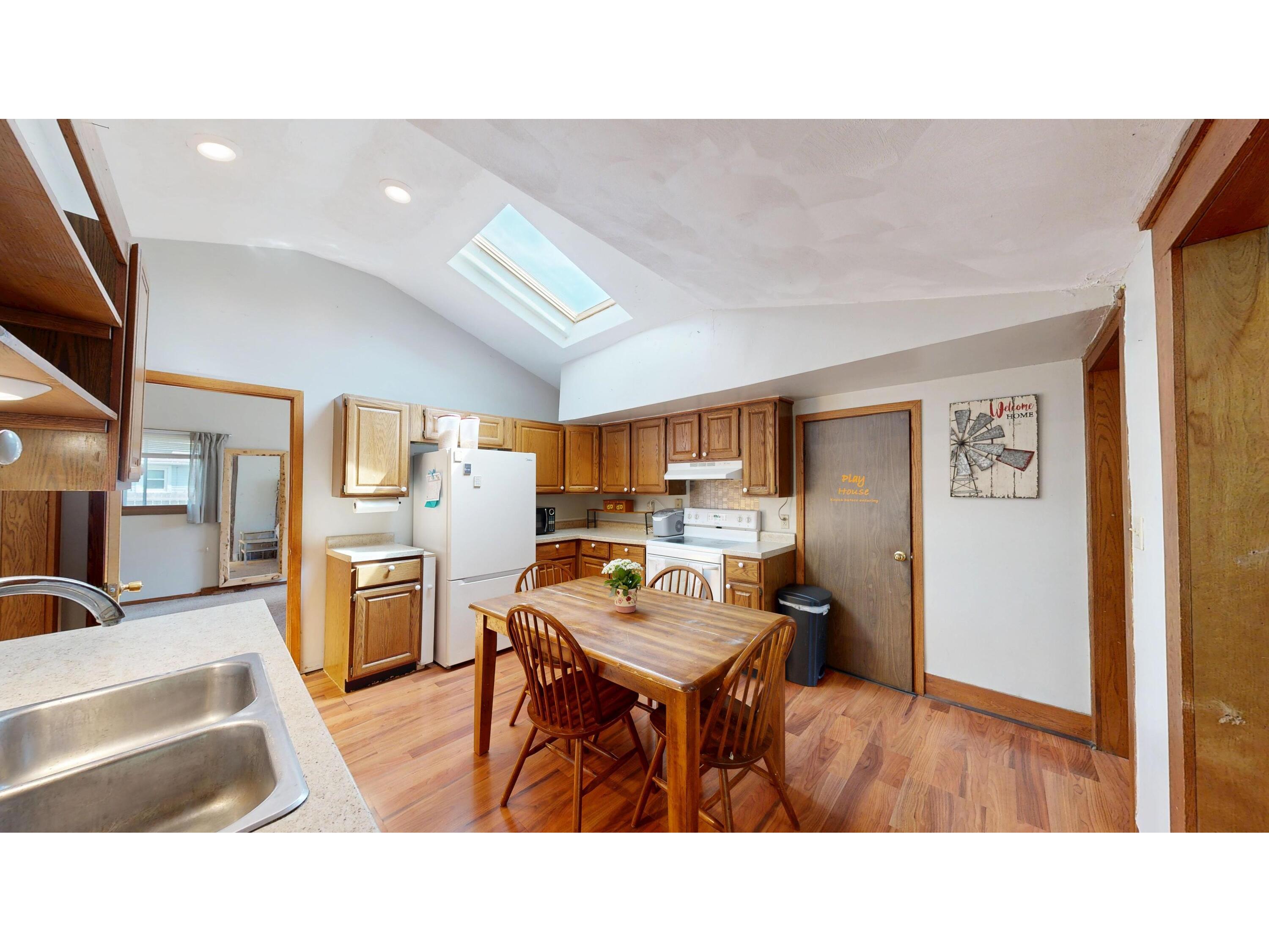 1222 S Wacouta Prairie Du Chien WI 53821 1964856 image9