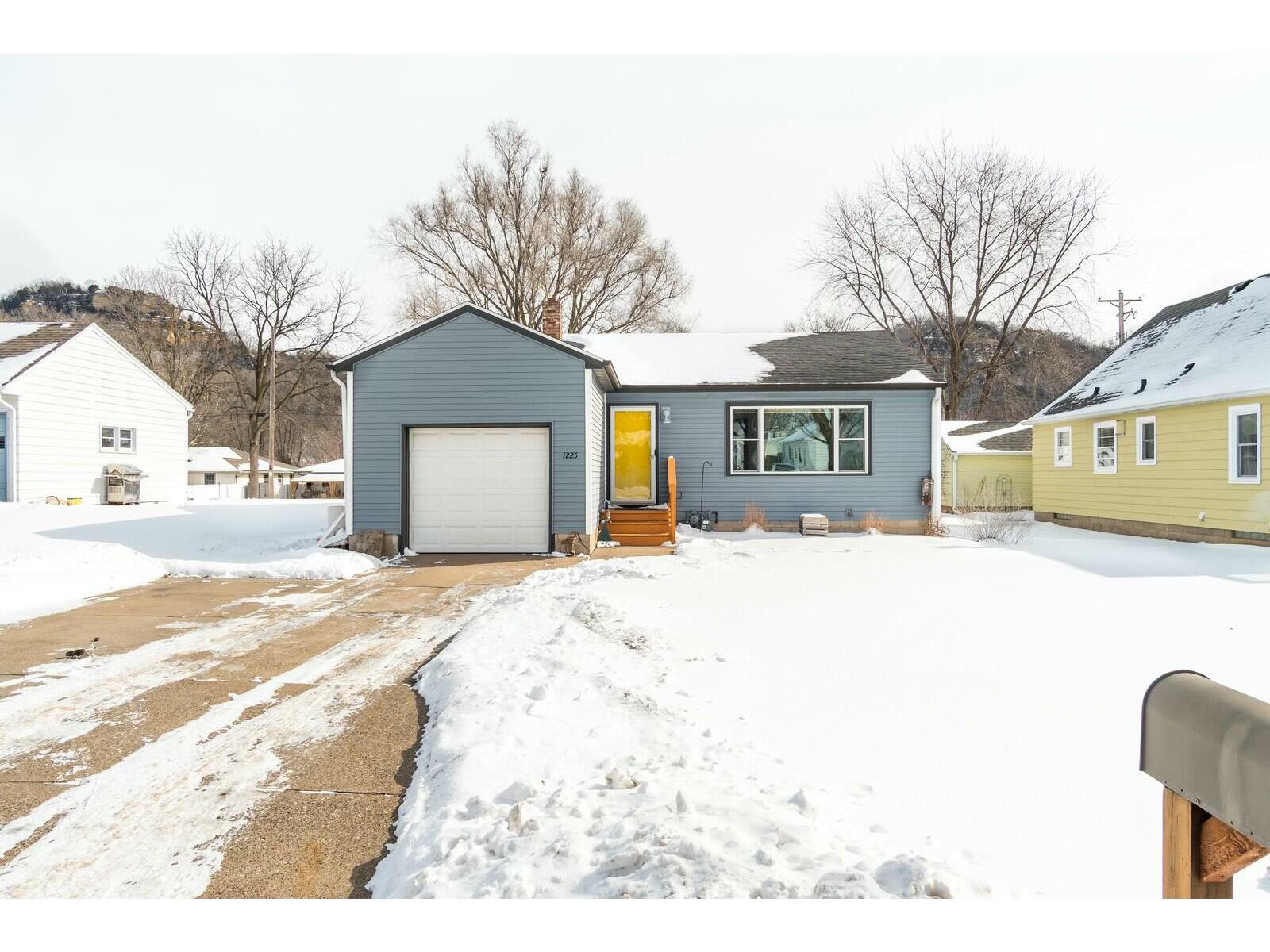 1225 26th La Crosse WI 54601 1907500 image1