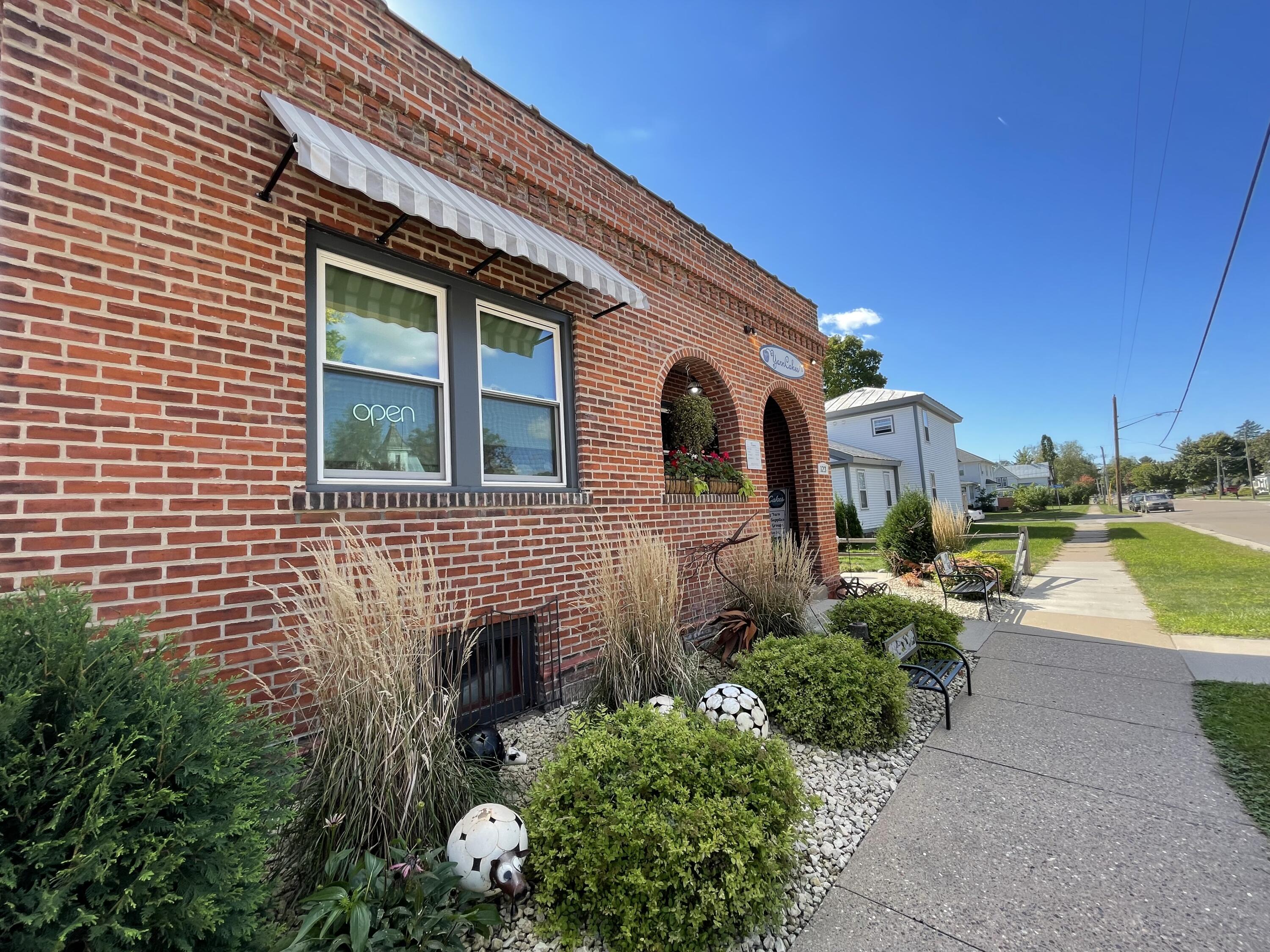 123 Hamilton West Salem WI 54669 1948683 image1