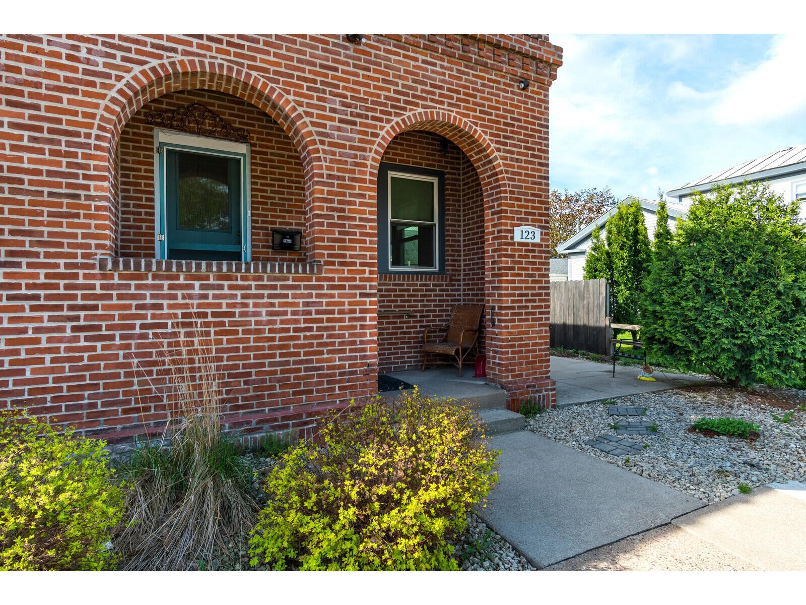123 Hamilton West Salem WI 54669 1948683 image22