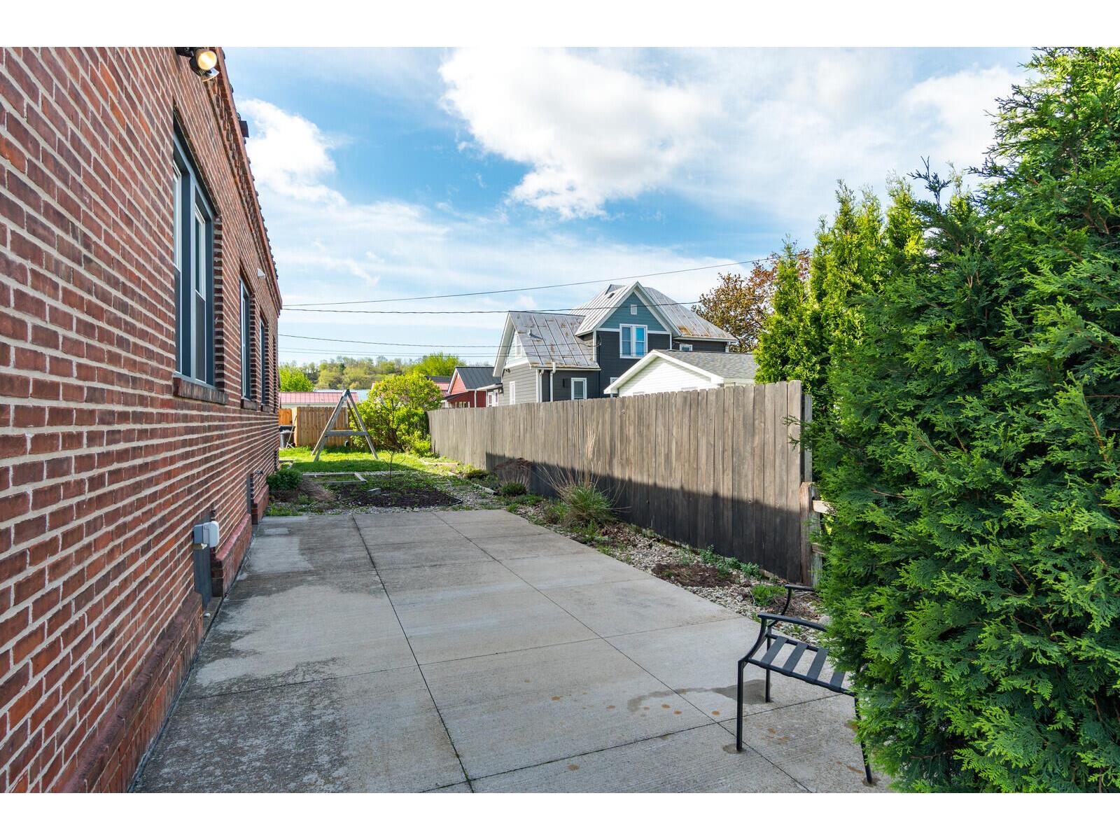 123 Hamilton West Salem WI 54669 1962783 image29