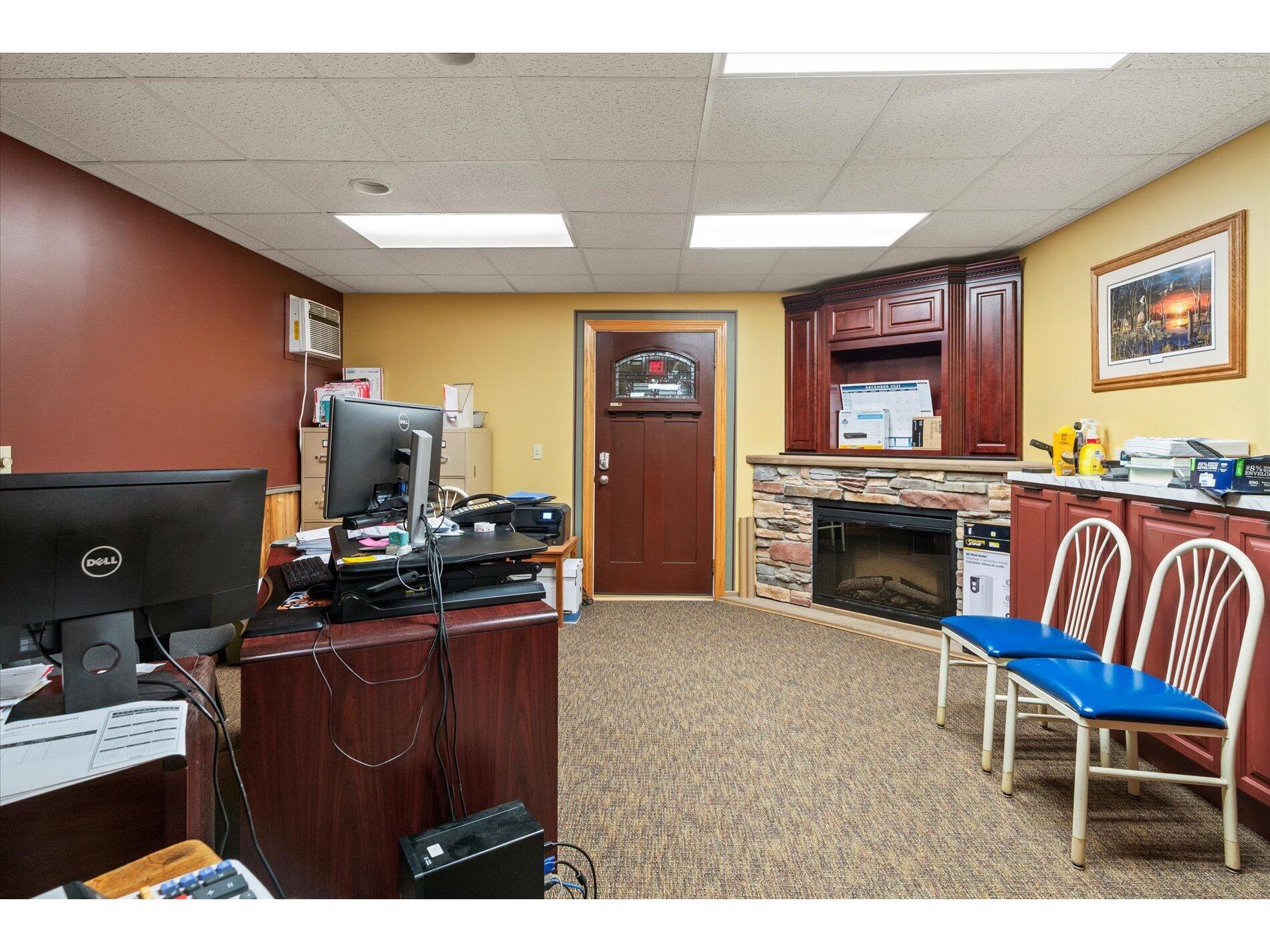 1230 N Main Viroqua WI 54665 1943354 image25