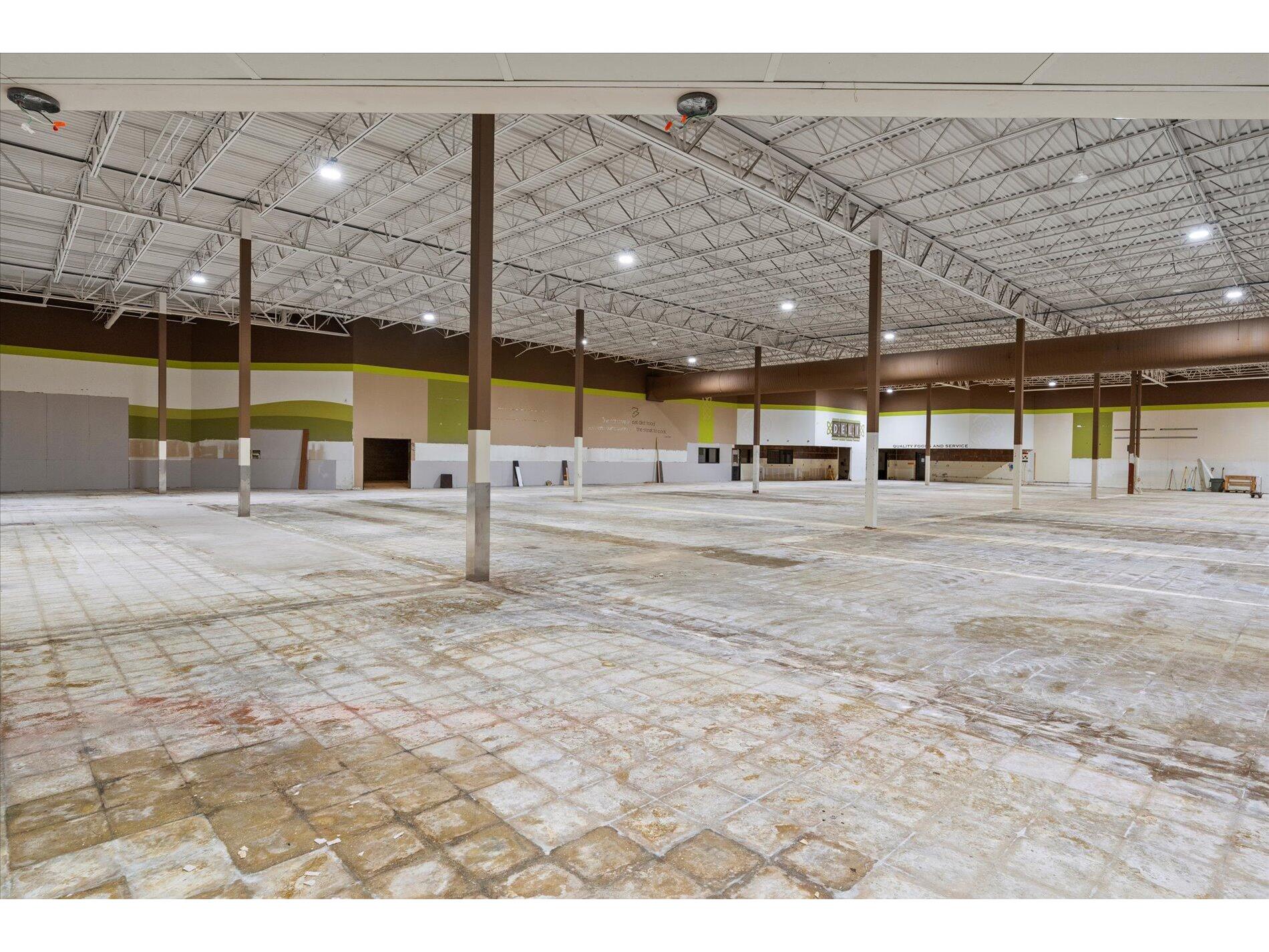 1230 N Main Viroqua WI 54665 1943354 image8