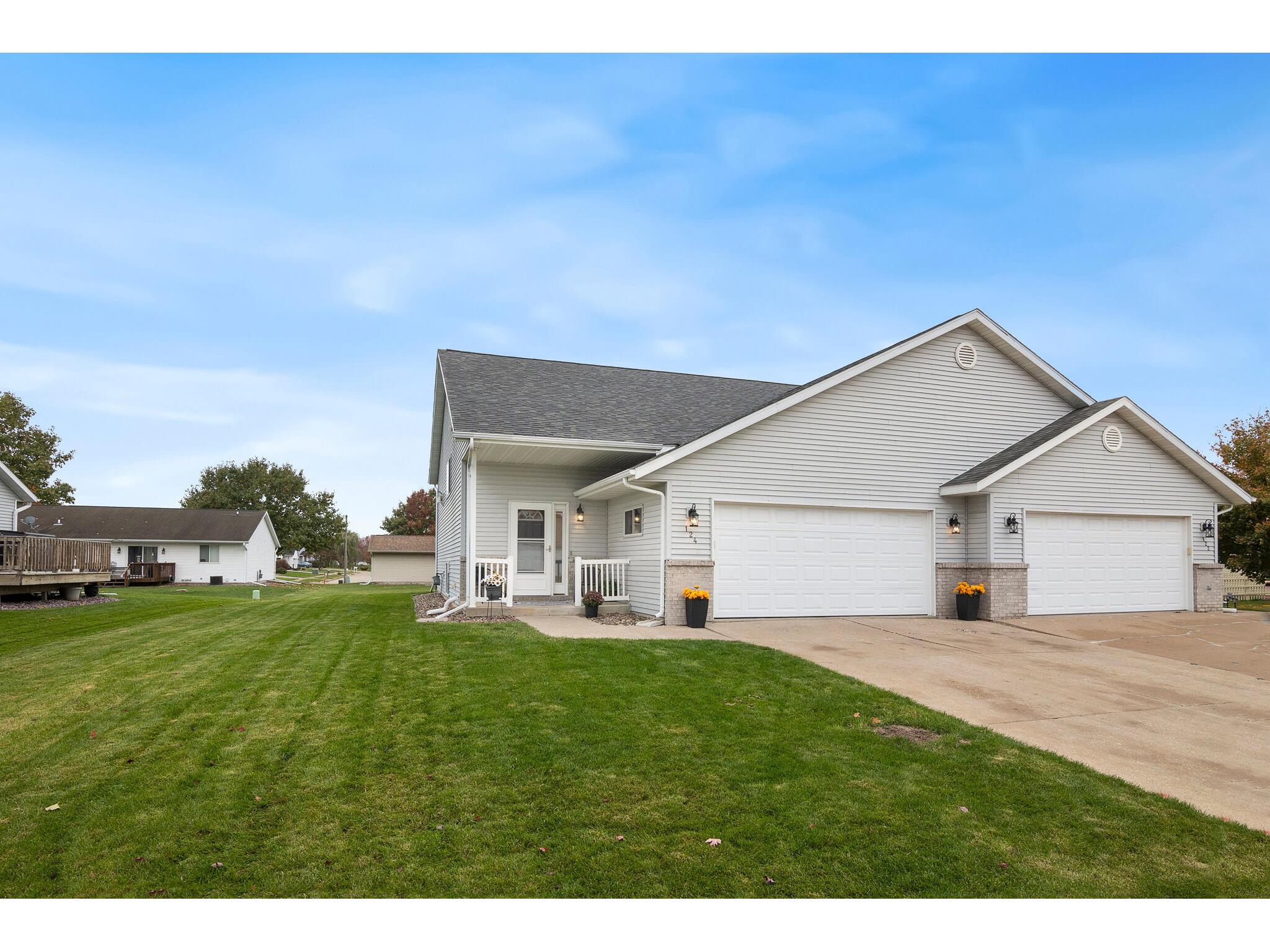 124 Susan West Salem WI 54669 1856747 image1