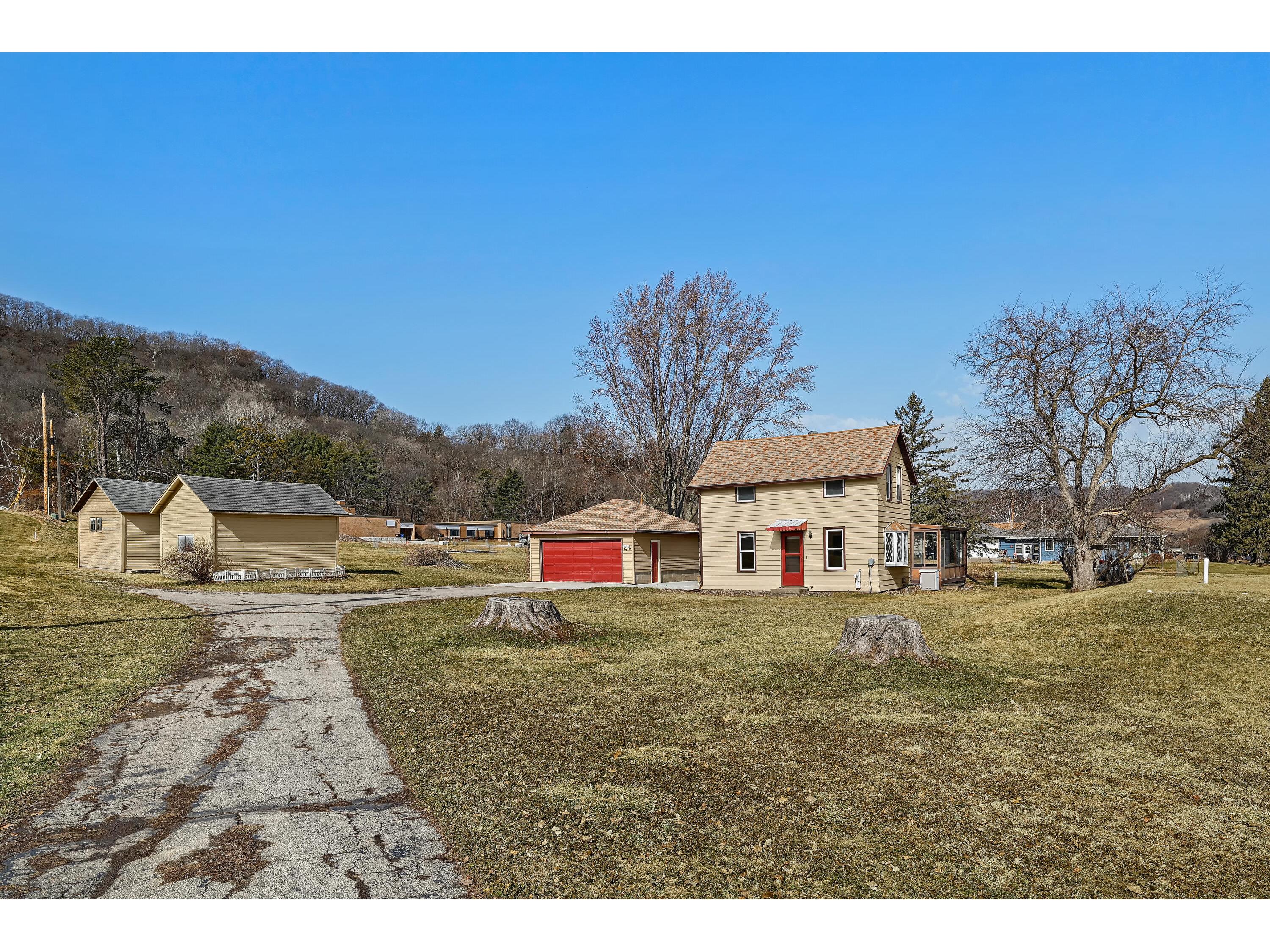 1240 Browns Dakota MN 55925 1953723 image2