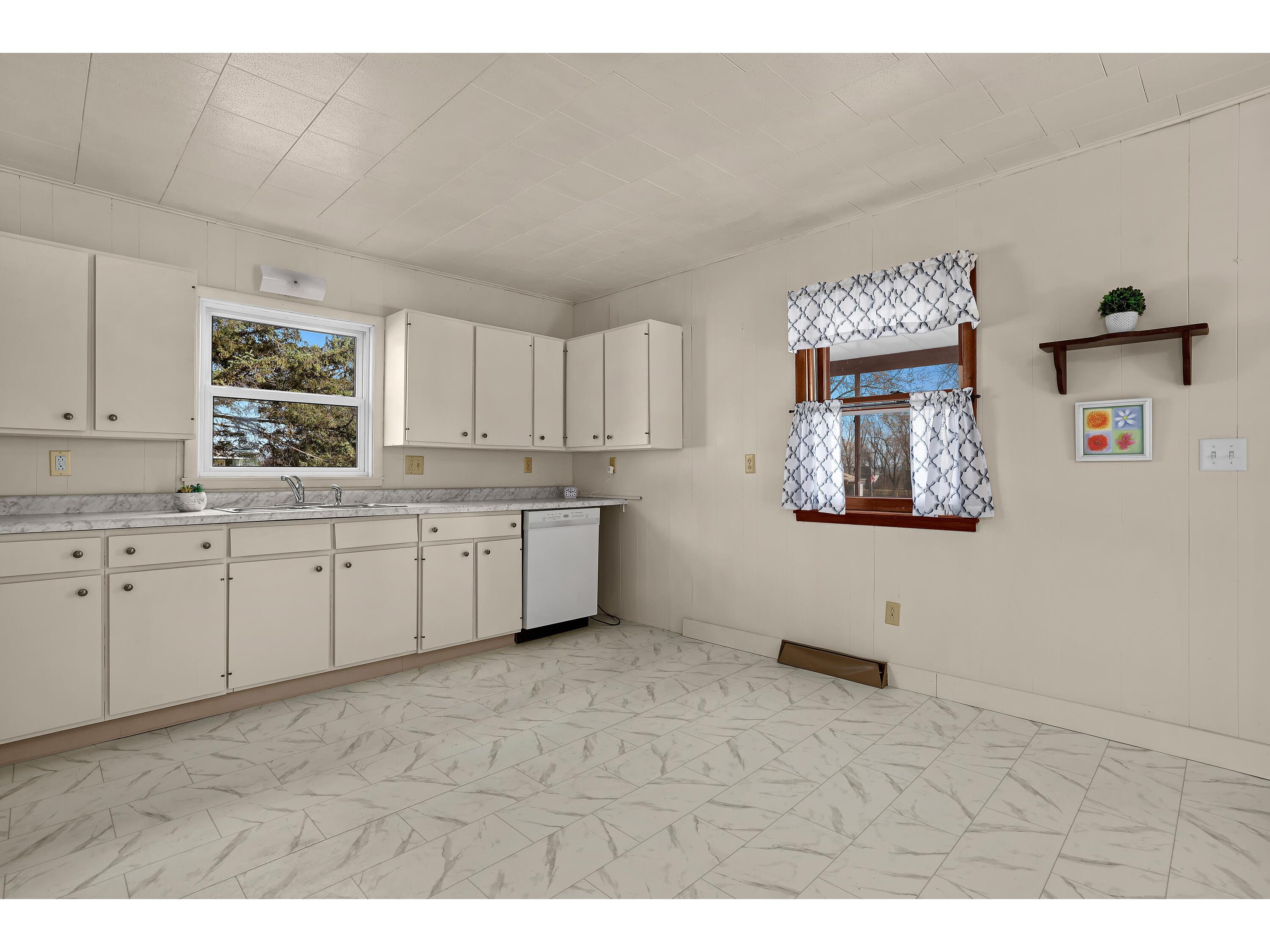 1240 Browns Dakota MN 55925 1953723 image32