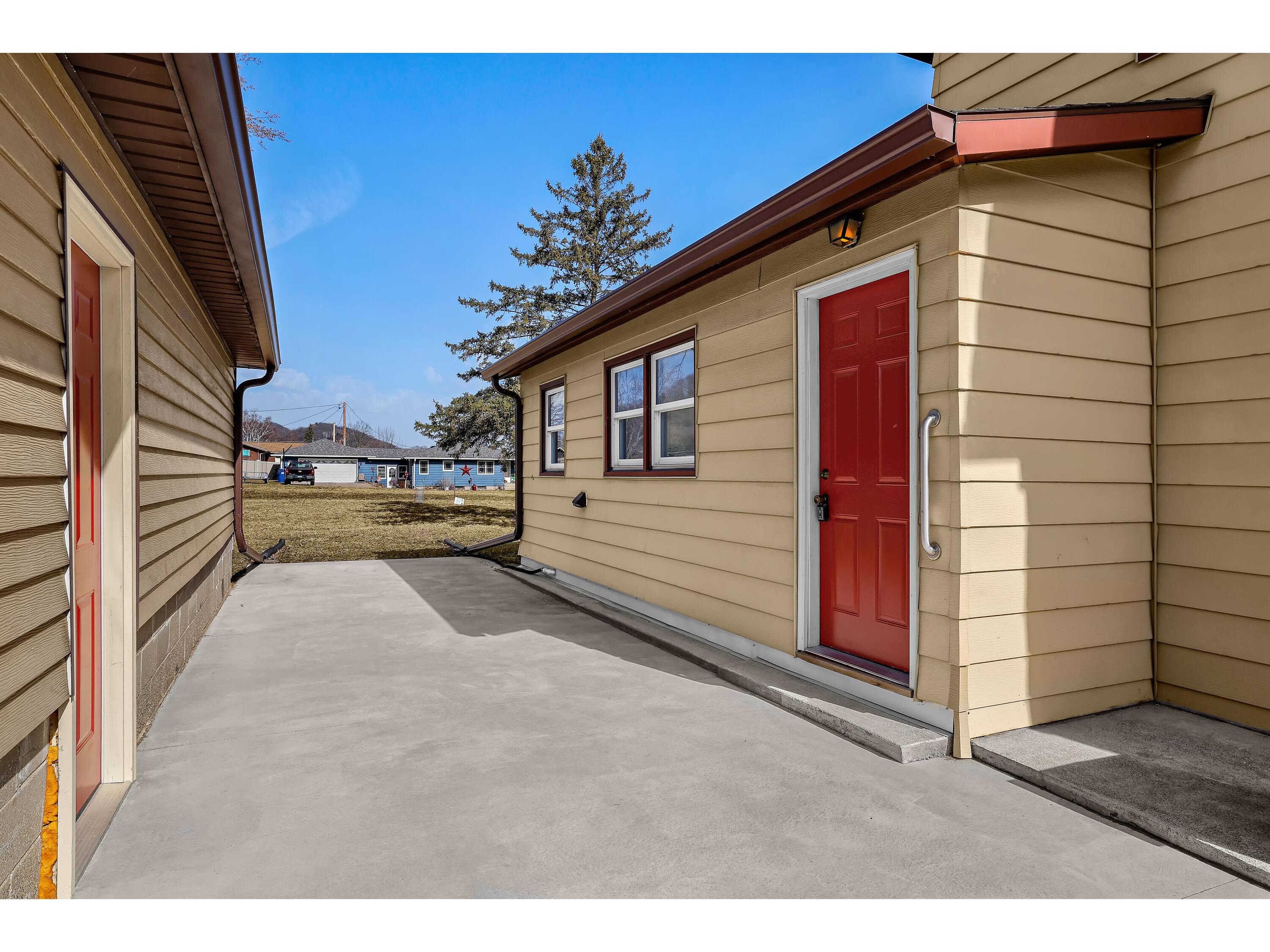1240 Browns Dakota MN 55925 1953723 image6