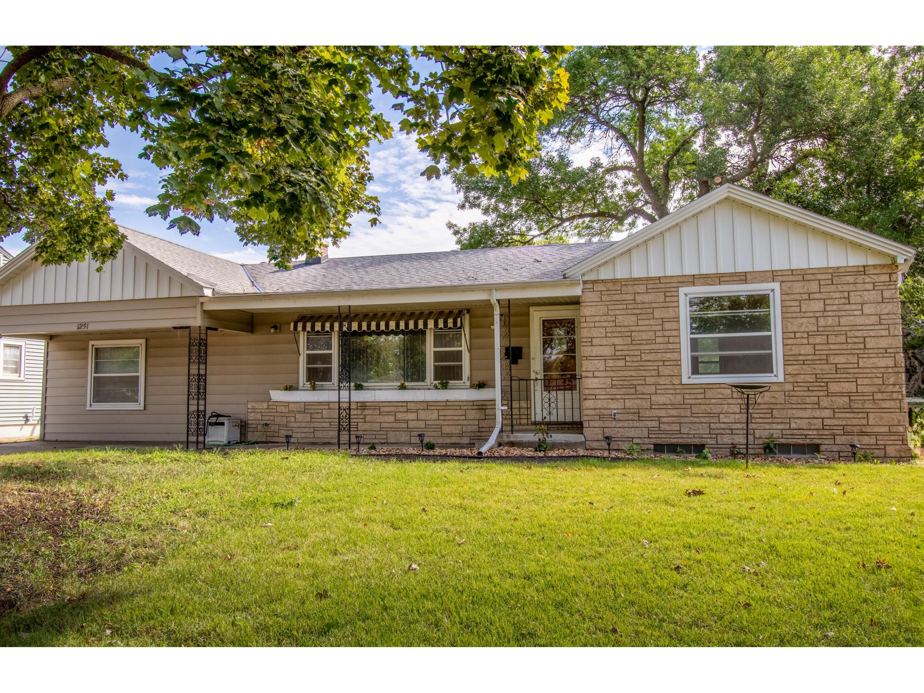 1251 22nd La Crosse WI 54601 1890737 image1