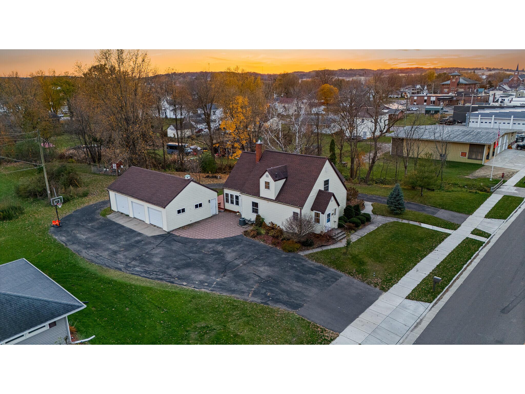 127 E Broadway Blair WI 54616 1941952 image31