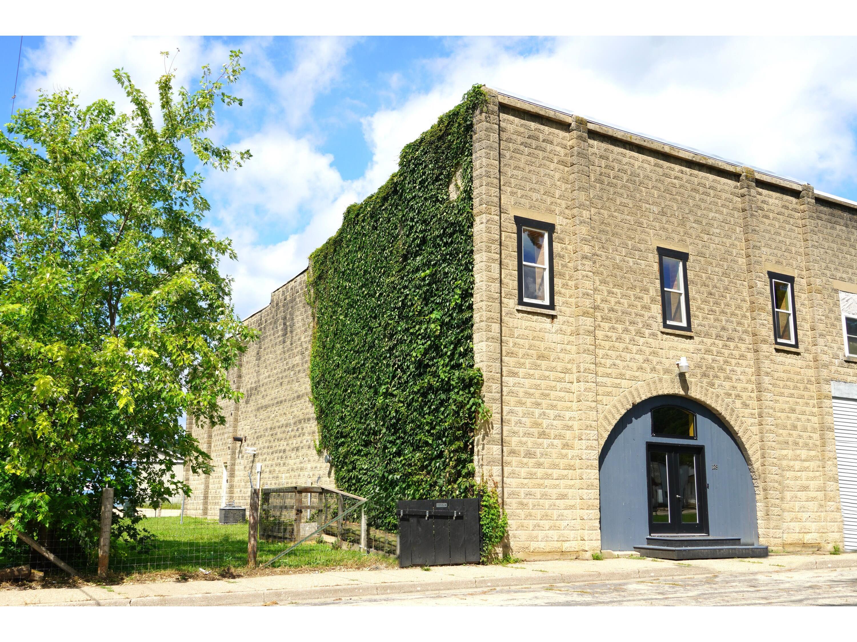 128 W Main Readstown WI 54652 1931762 image1