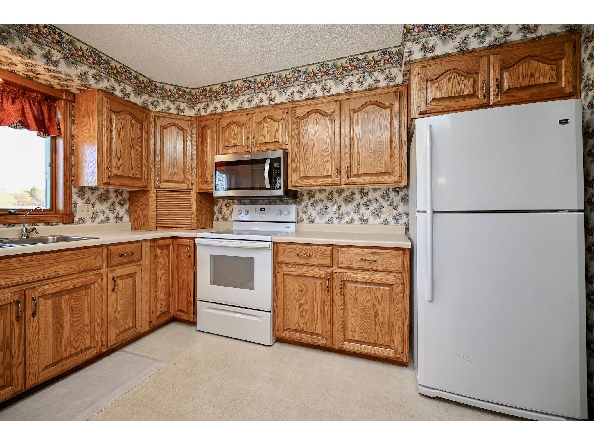 130 Benson Lewiston MN 55952 1960566 image11