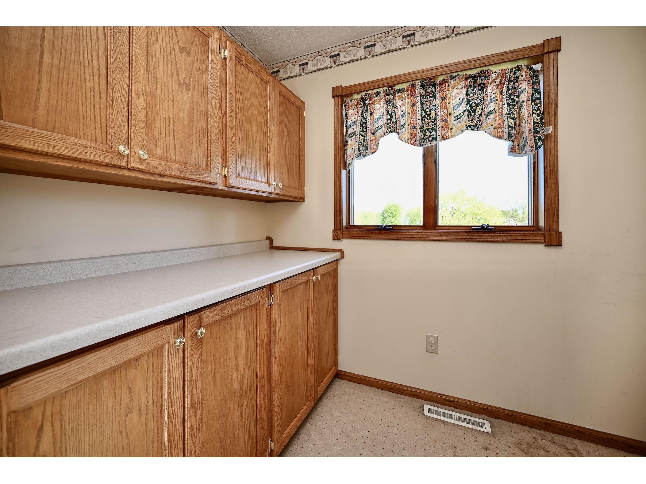 130 Benson Lewiston MN 55952 1960566 image26