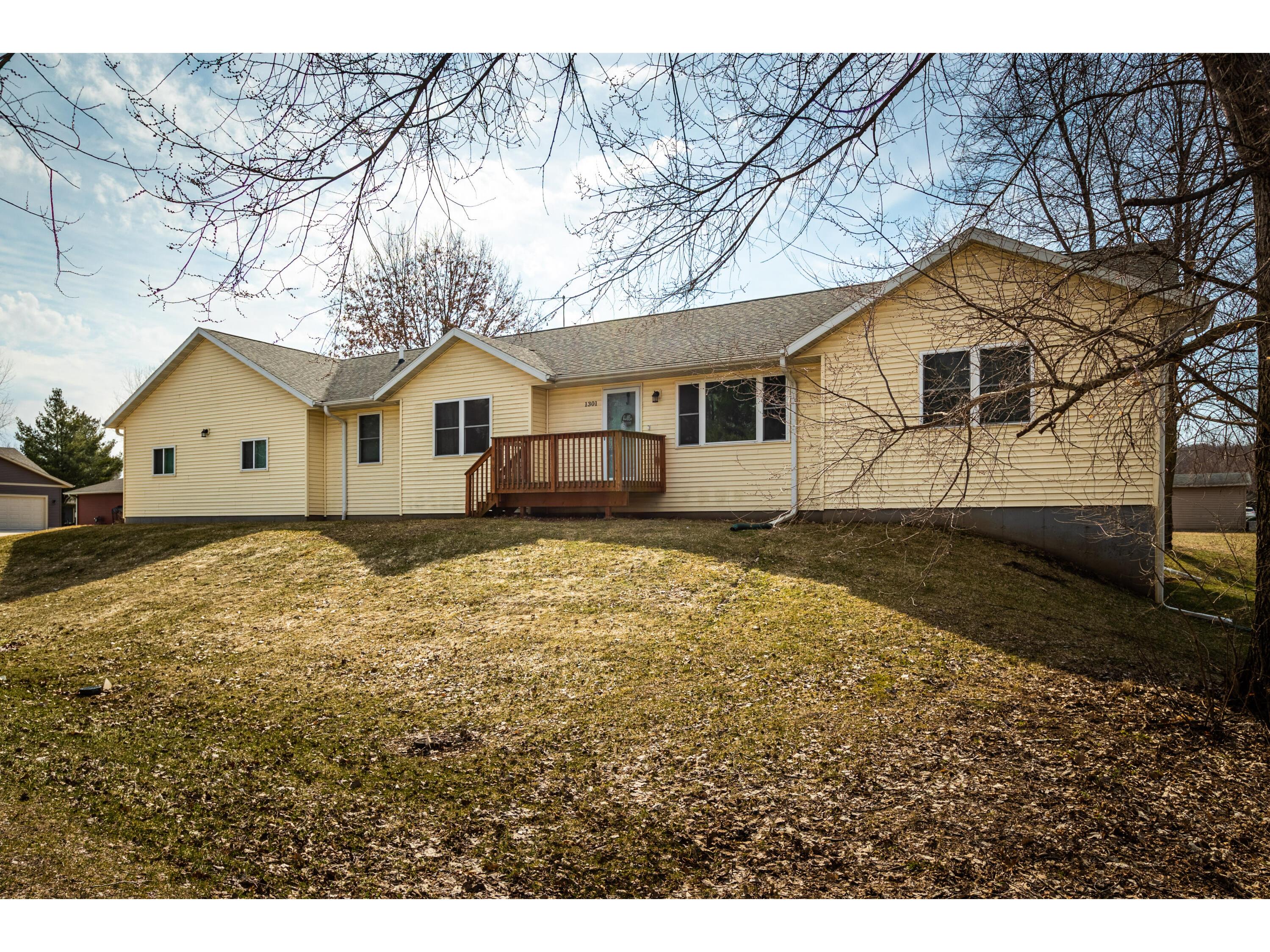 1301 Black Oak Rockland WI 54653 1830138 image1