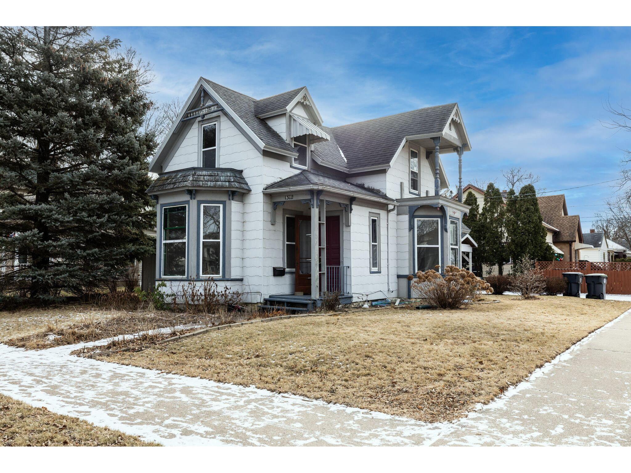 1302 Market La Crosse WI 54601 1905253 image1