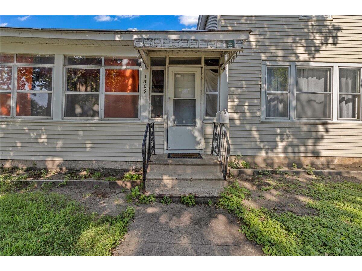 1306 7TH La Crosse WI 54601 1973099 image3