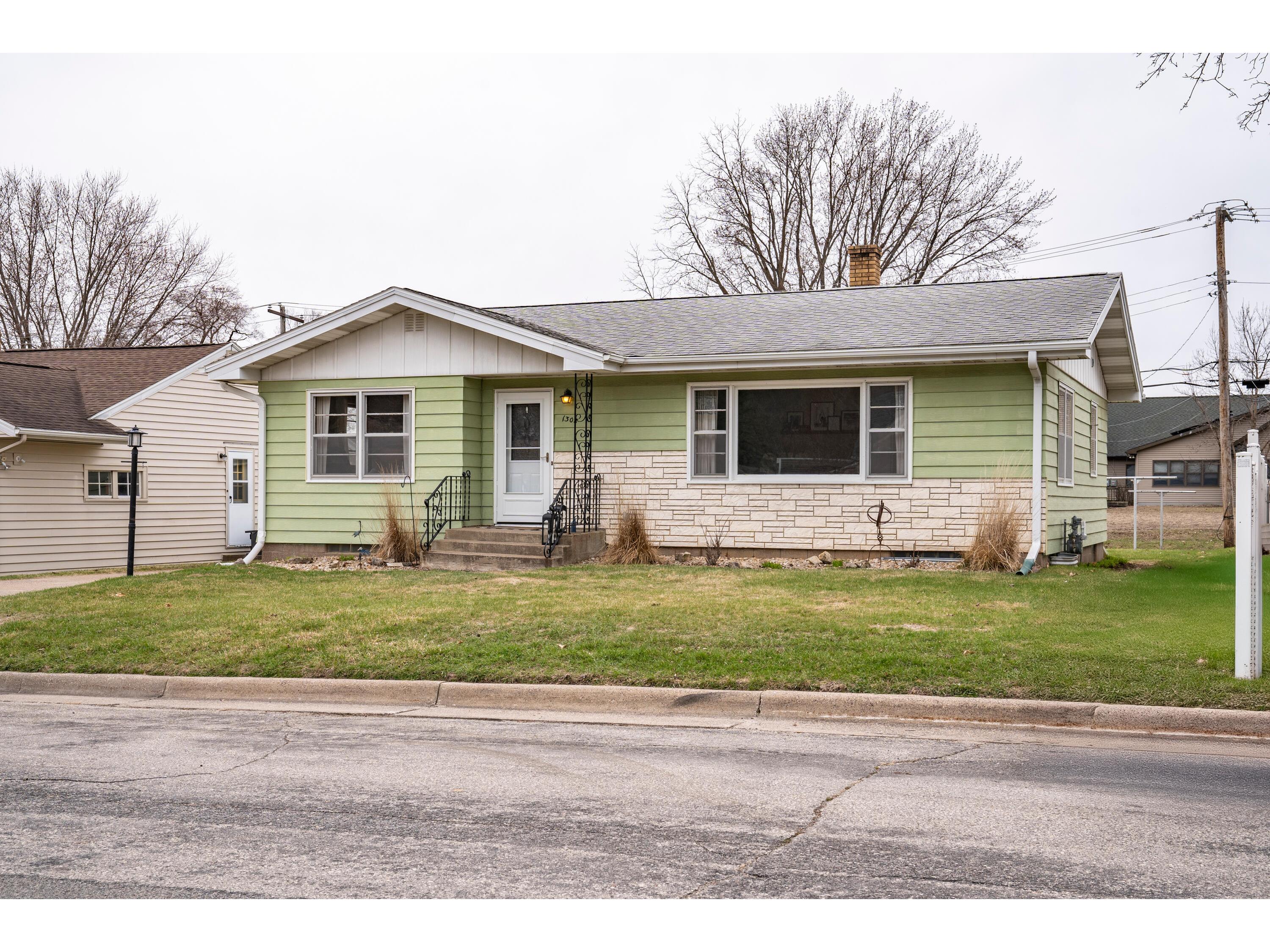 1308 29th La Crosse WI 54601 1945524 image1