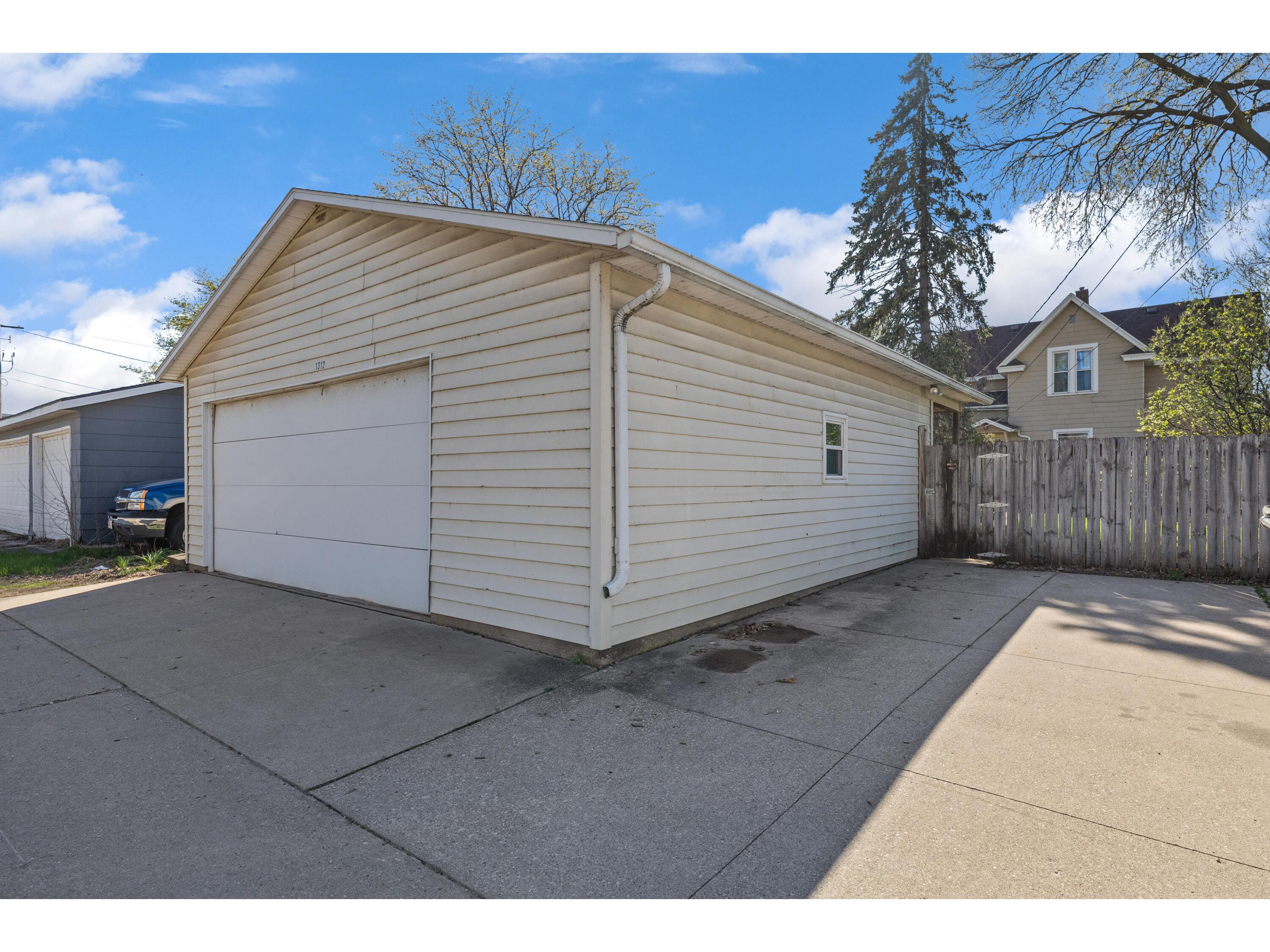 1312 George La Crosse WI 54603 1958437 image19