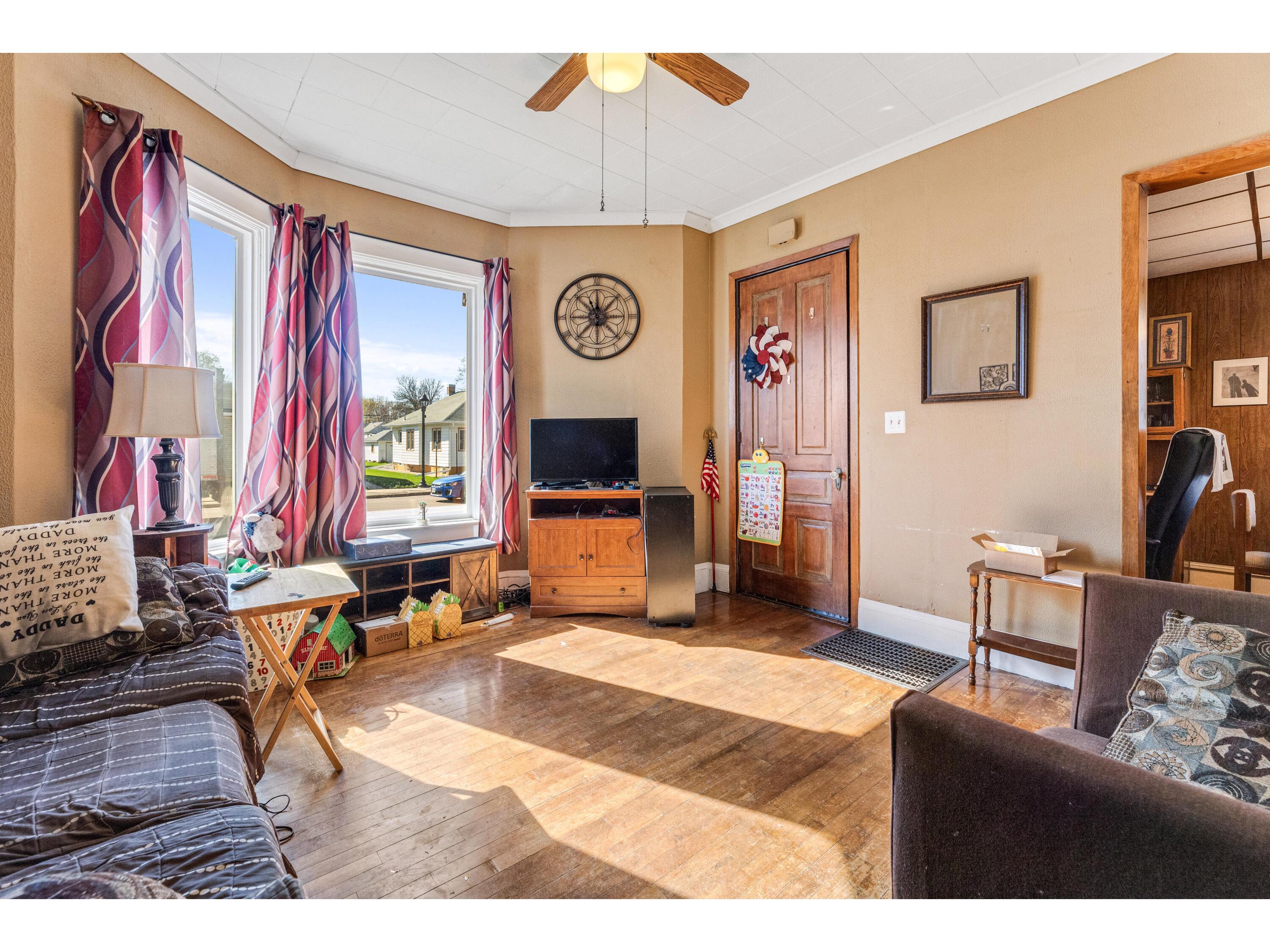 1312 George La Crosse WI 54603 1958437 image3