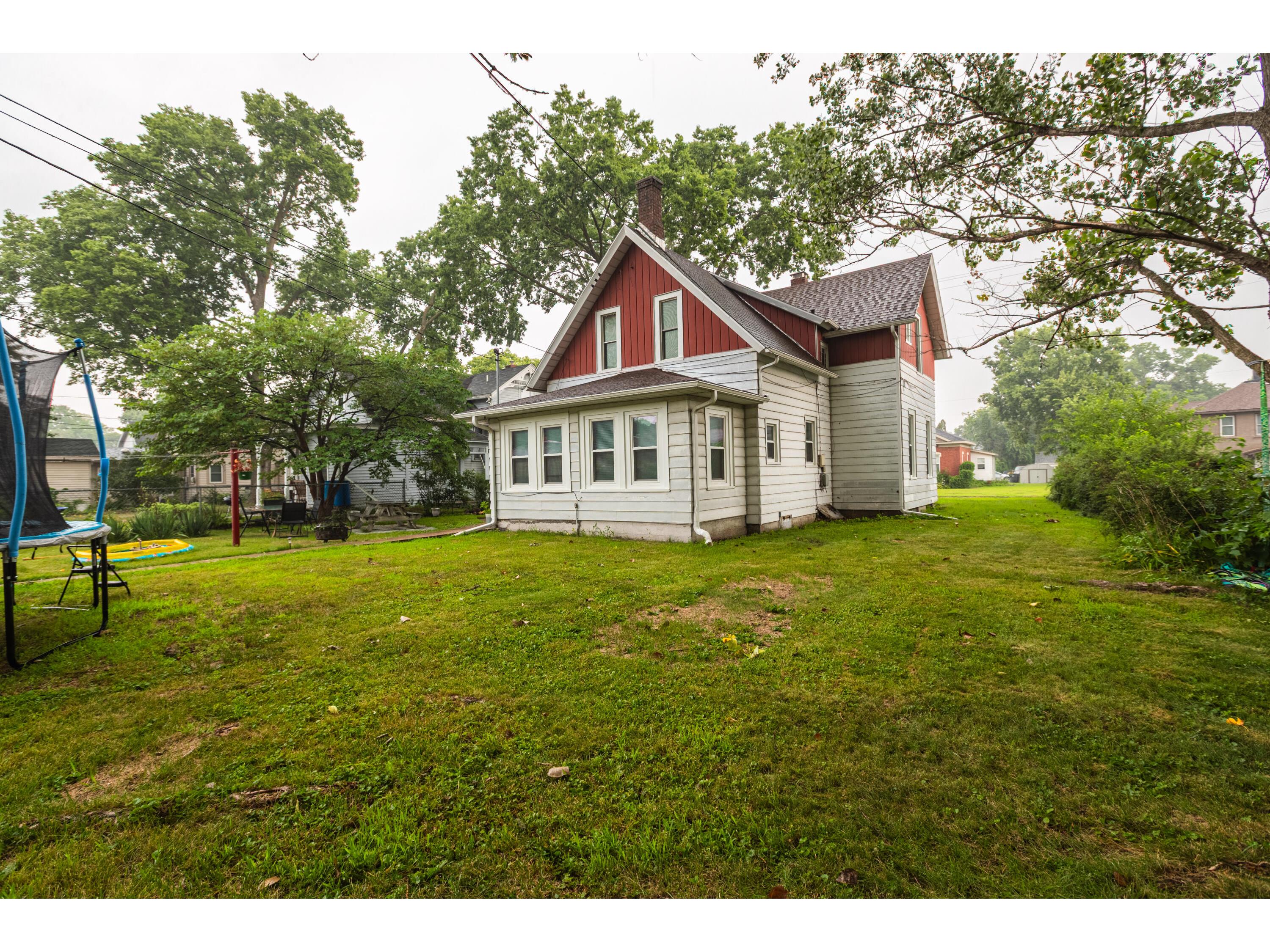 1320 Market #1322 La Crosse WI 54601 1928922 image1