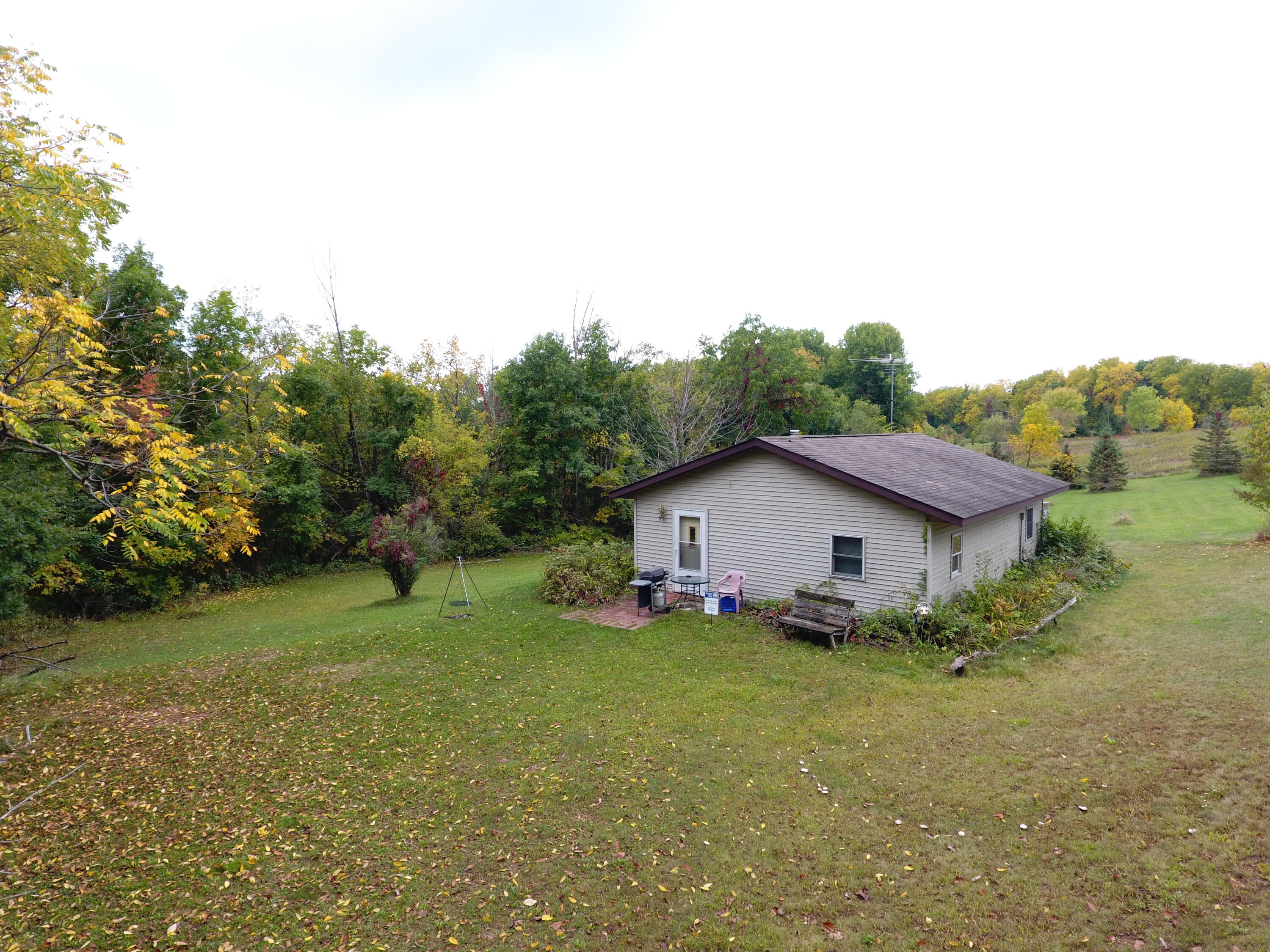 13202 Bucktail Freeman WI 54628 1852630 image1