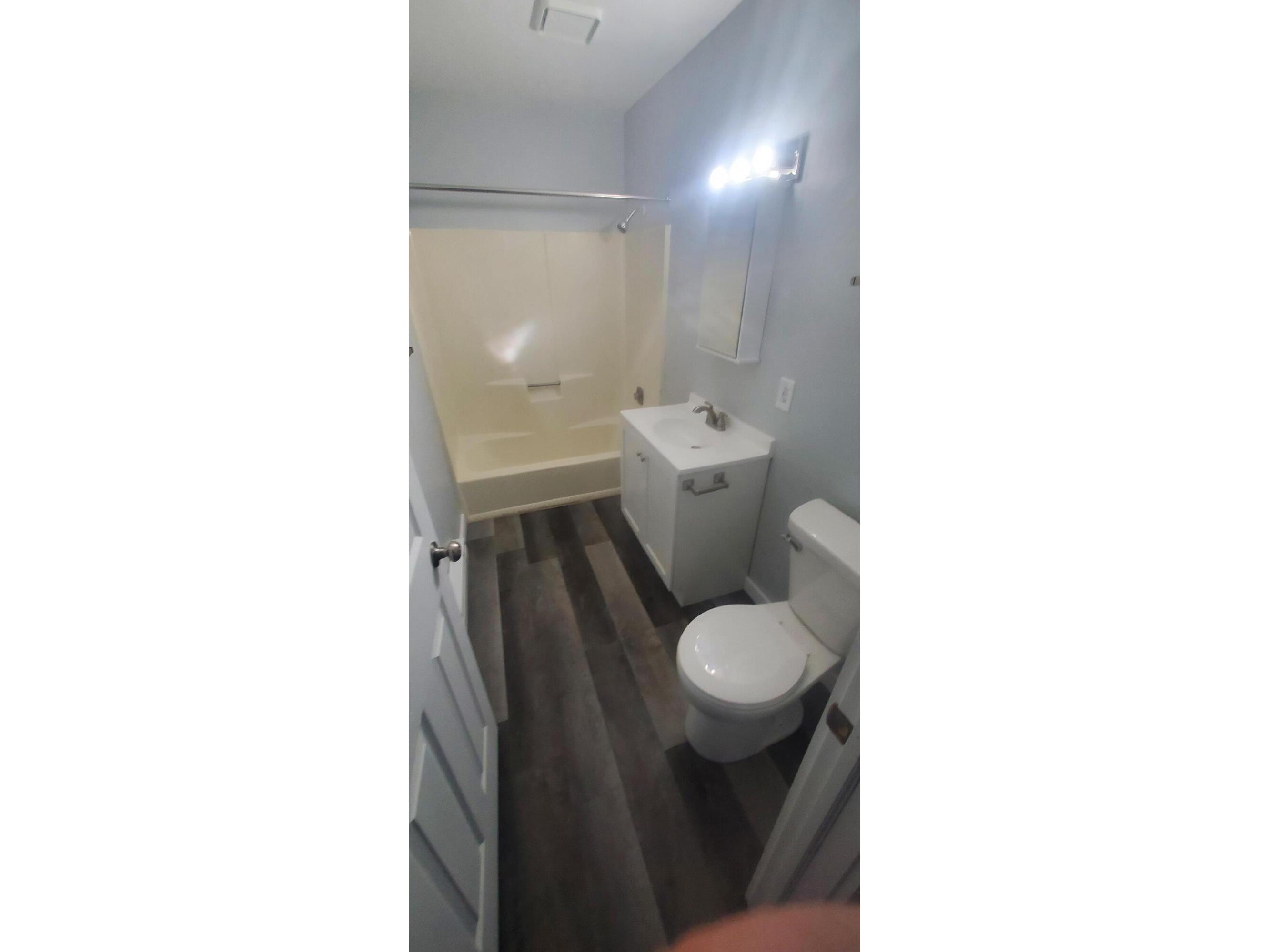 1321 4th La Crosse WI 54601 1932799 image8