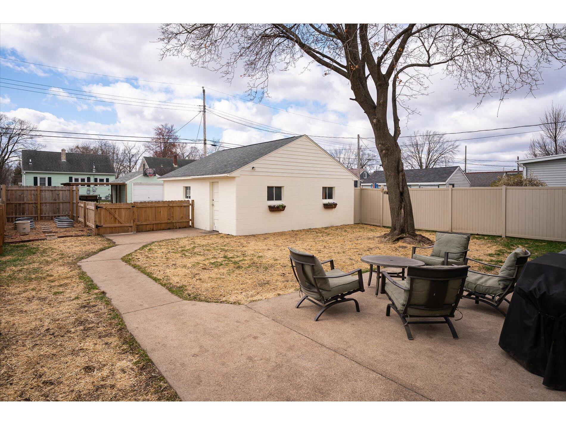 1324 Hyde La Crosse WI 54601 1956793 image13