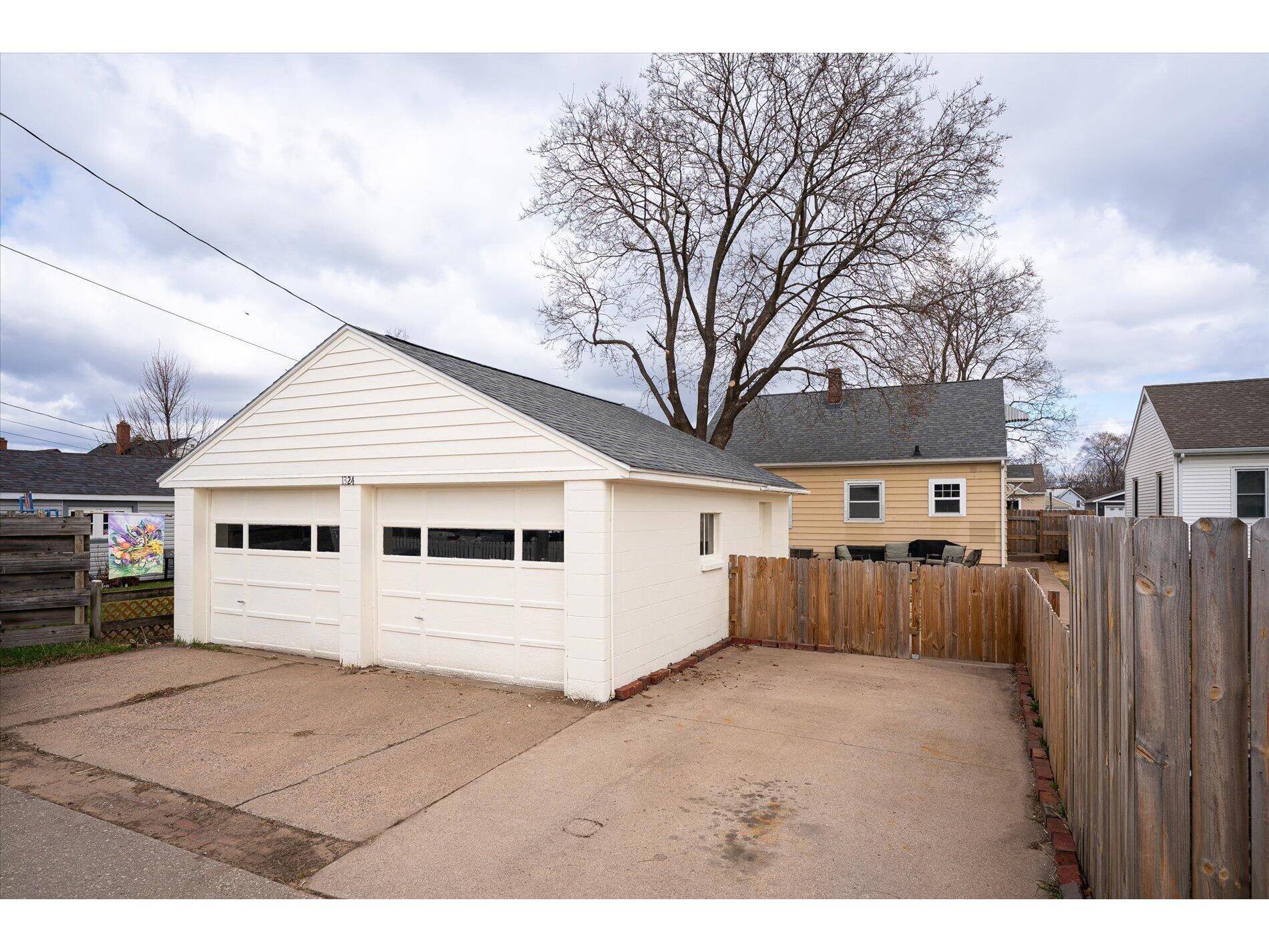 1324 Hyde La Crosse WI 54601 1956793 image15
