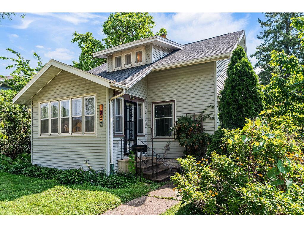 1327 West La Crosse WI 54601 1928006 image1