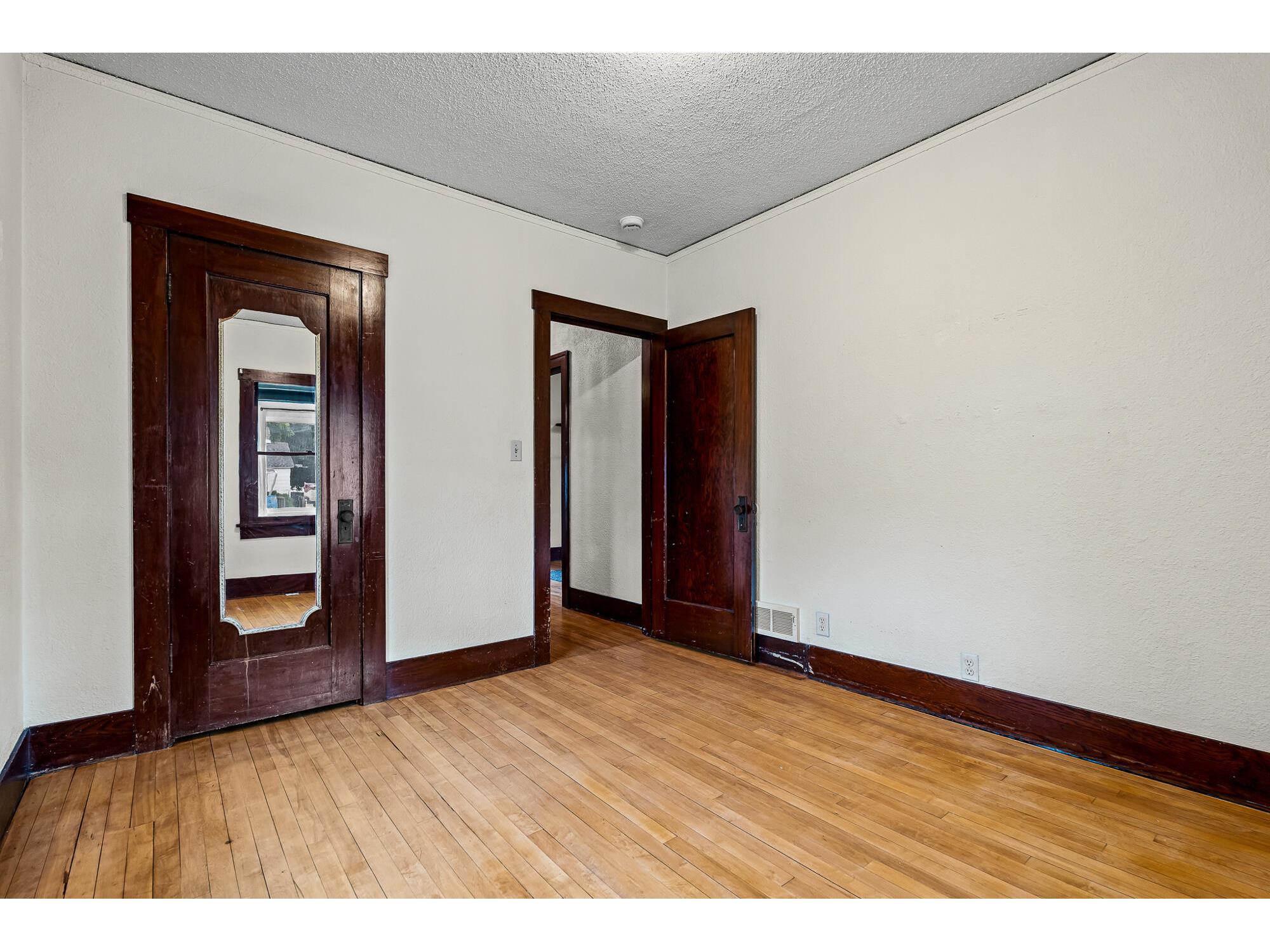 1328 George La Crosse WI 54603 1967998 image15