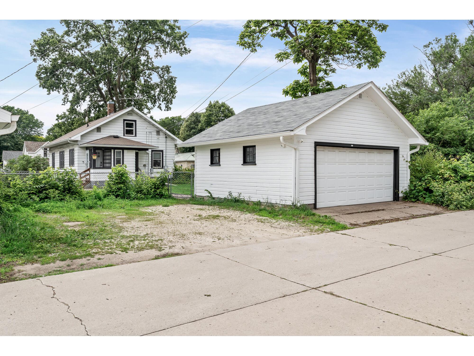 1328 George La Crosse WI 54603 1967998 image27